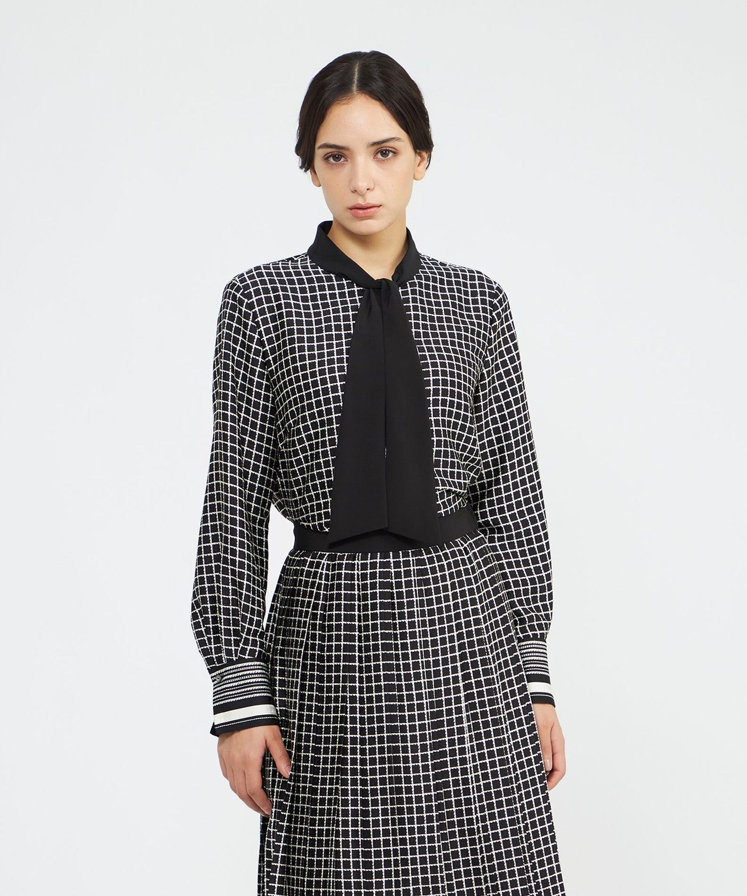 2321-M5M4067209__,09,モデル身長170cm 着用サイズ：40