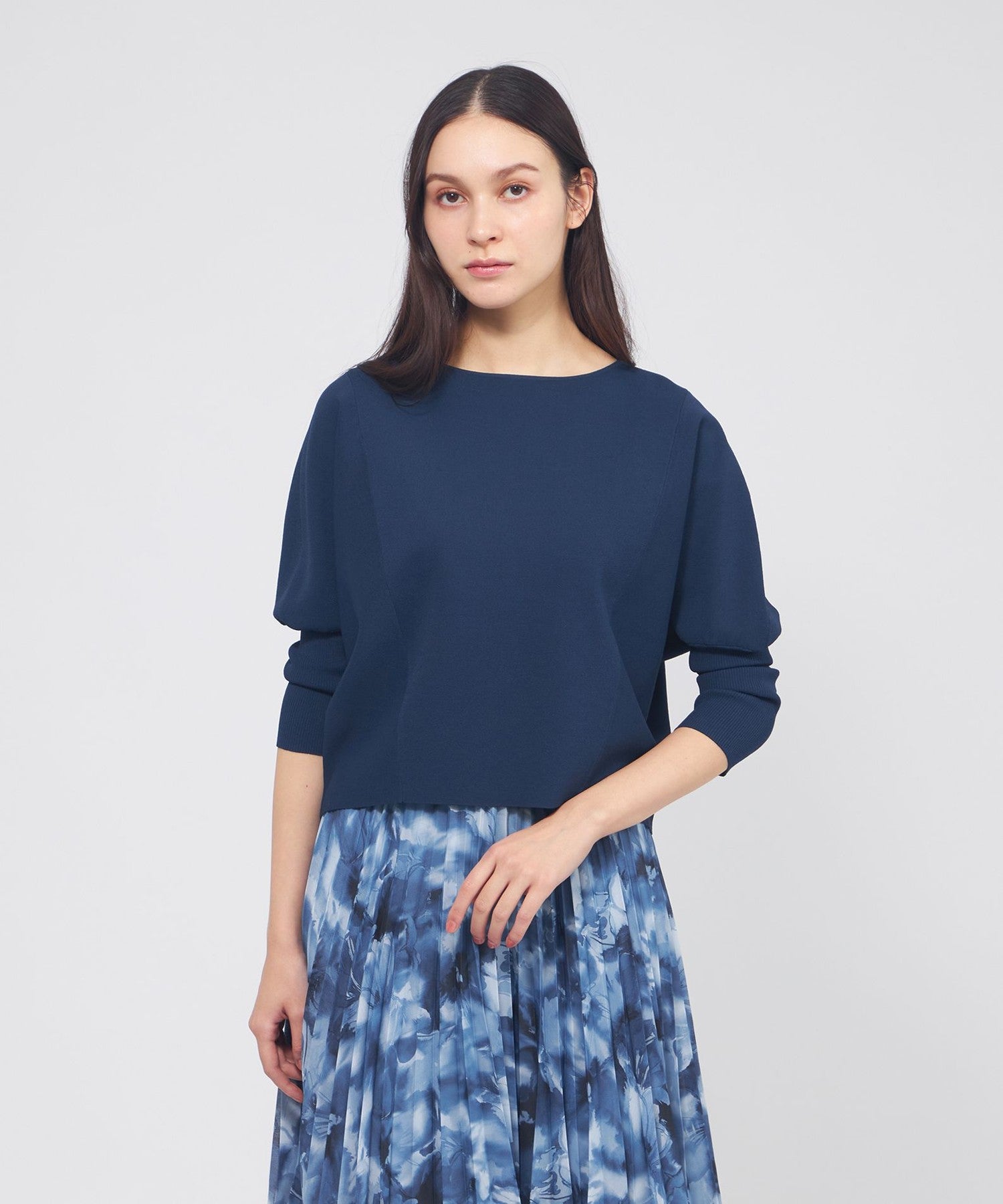 2321-M5N0170625__,25,モデル身長168cm 着用サイズ：40