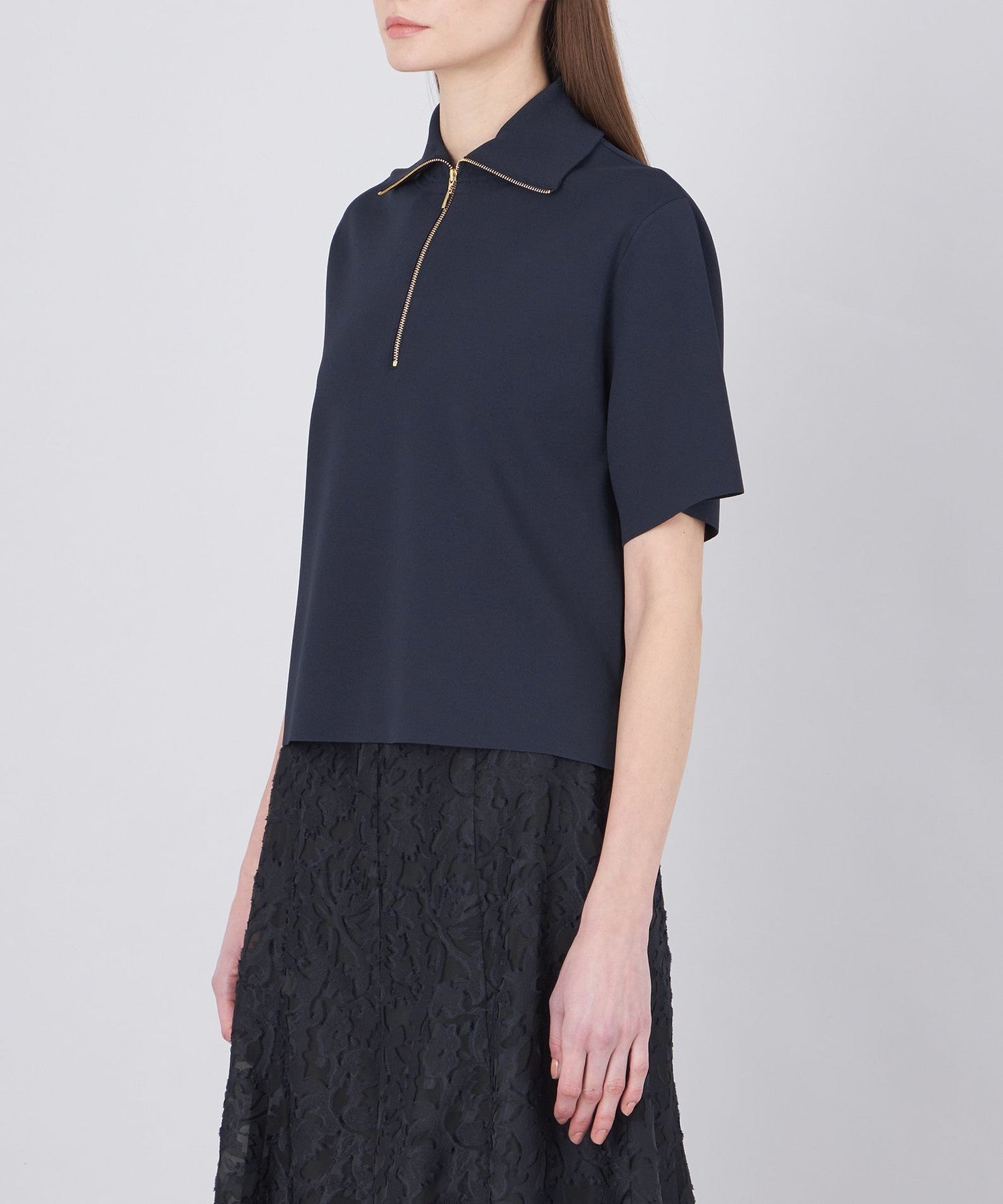 2321-M5N1651628__L,28,