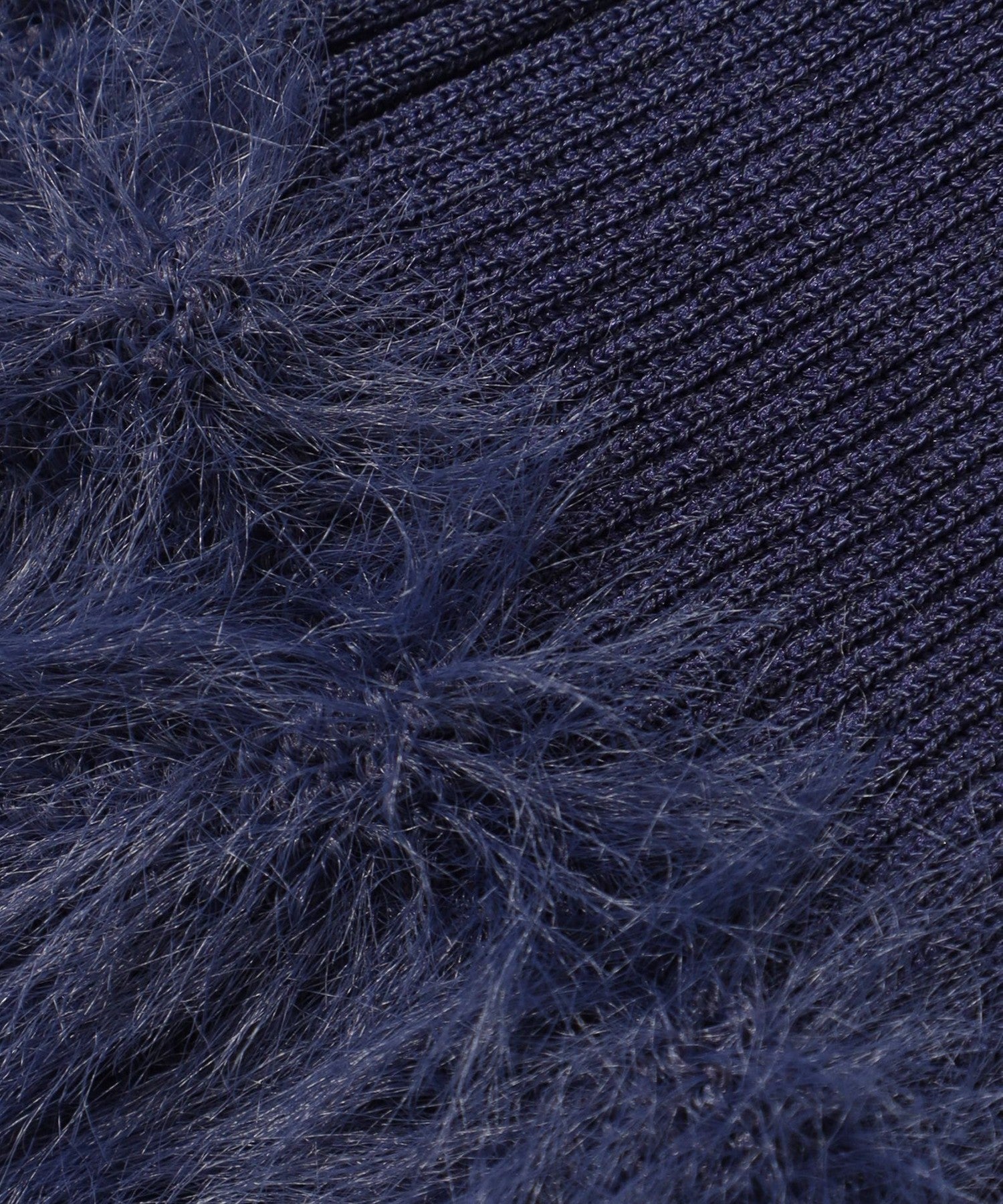 2321-M5N1743124__P,24,