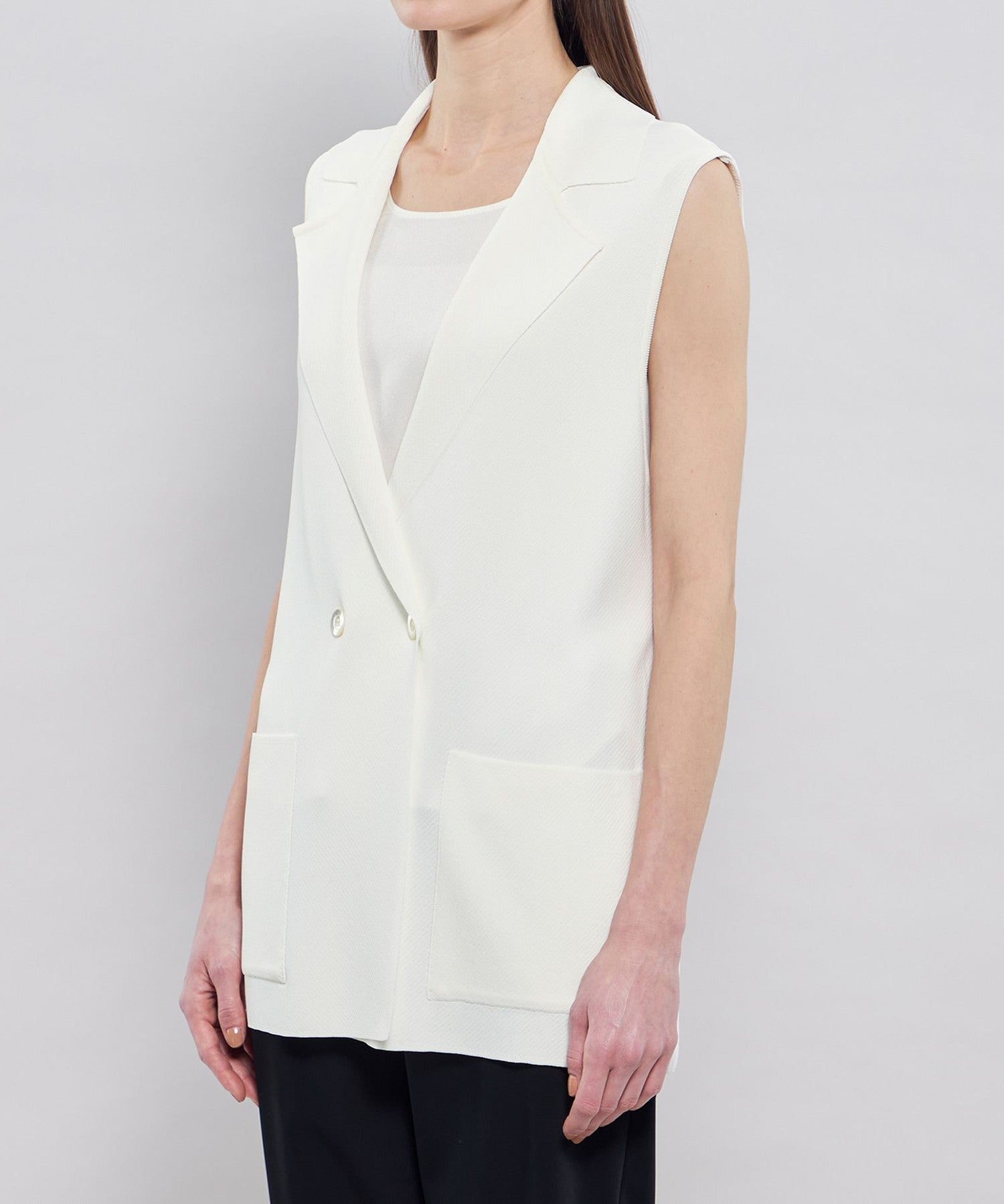 2321-M5N1853502__L,02,