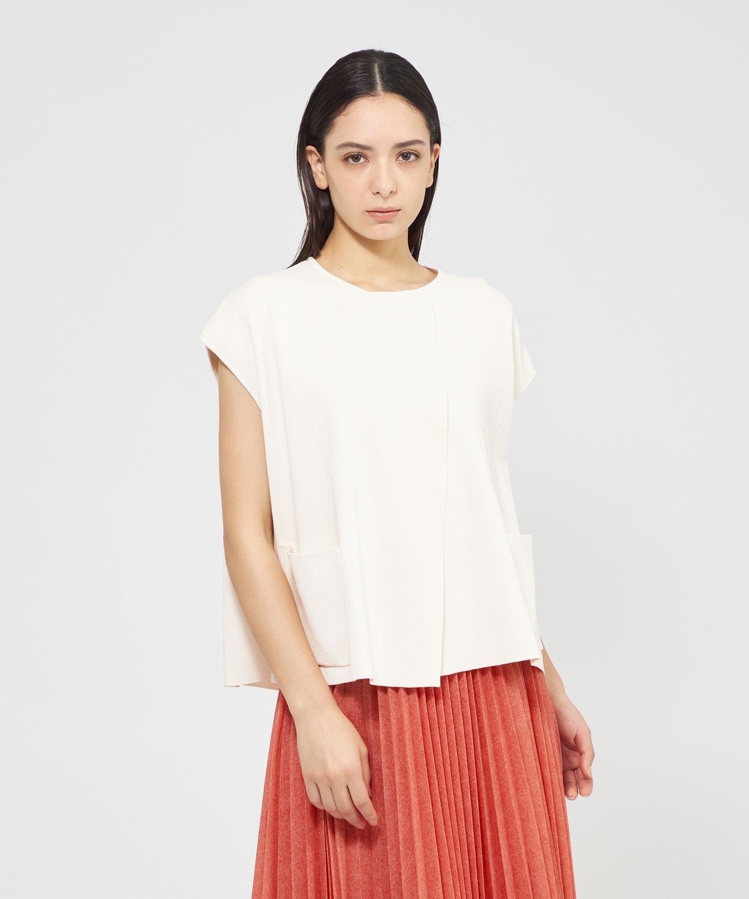 2321-M5N3655728__Q,28,