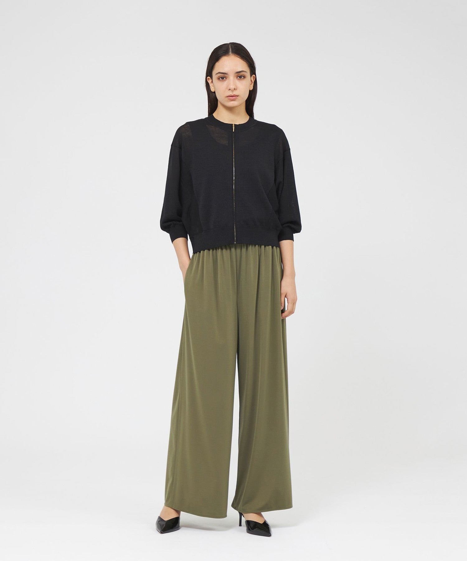 2321-M5N4157070__I,70,