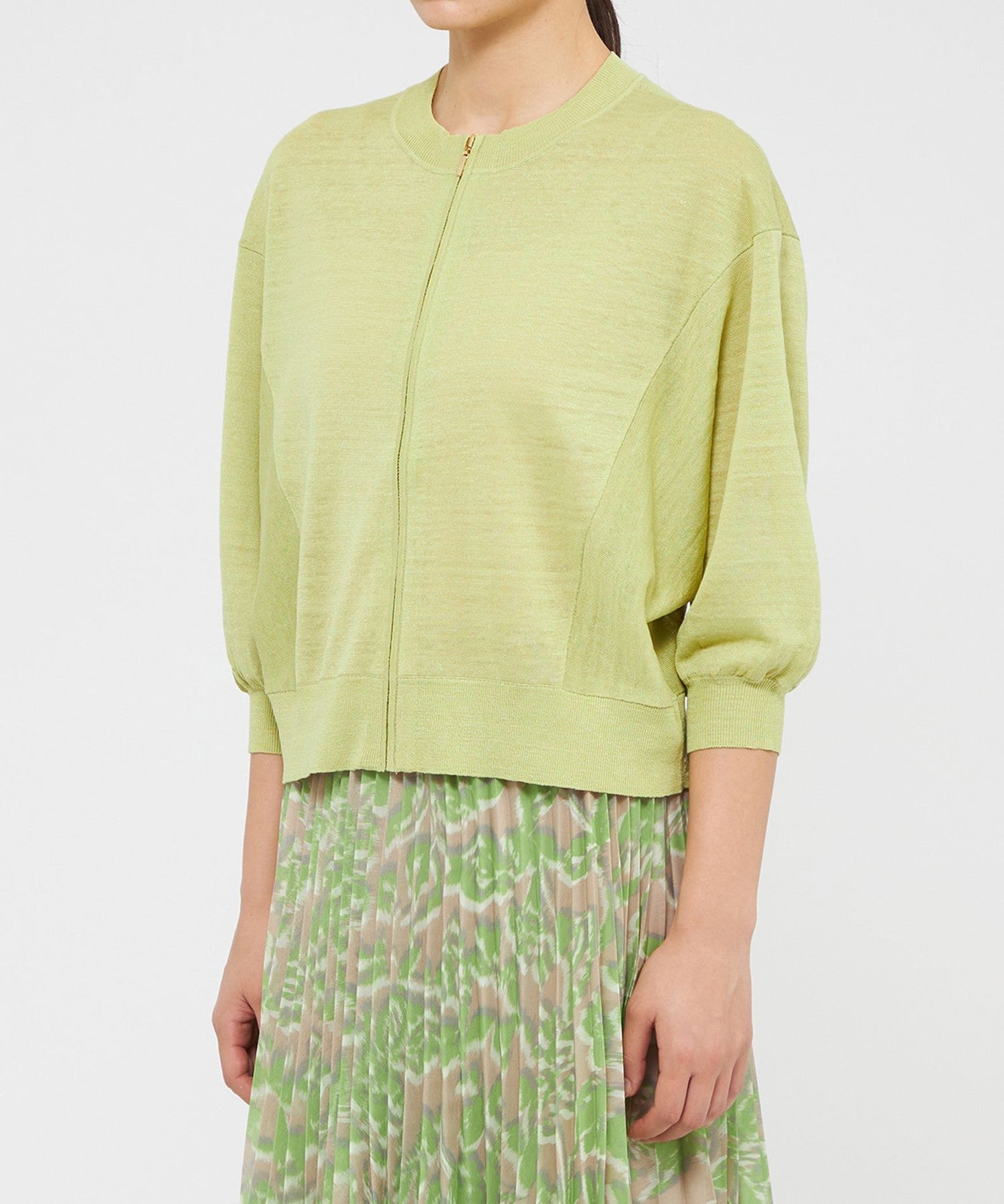 2321-M5N4157070__M,70,