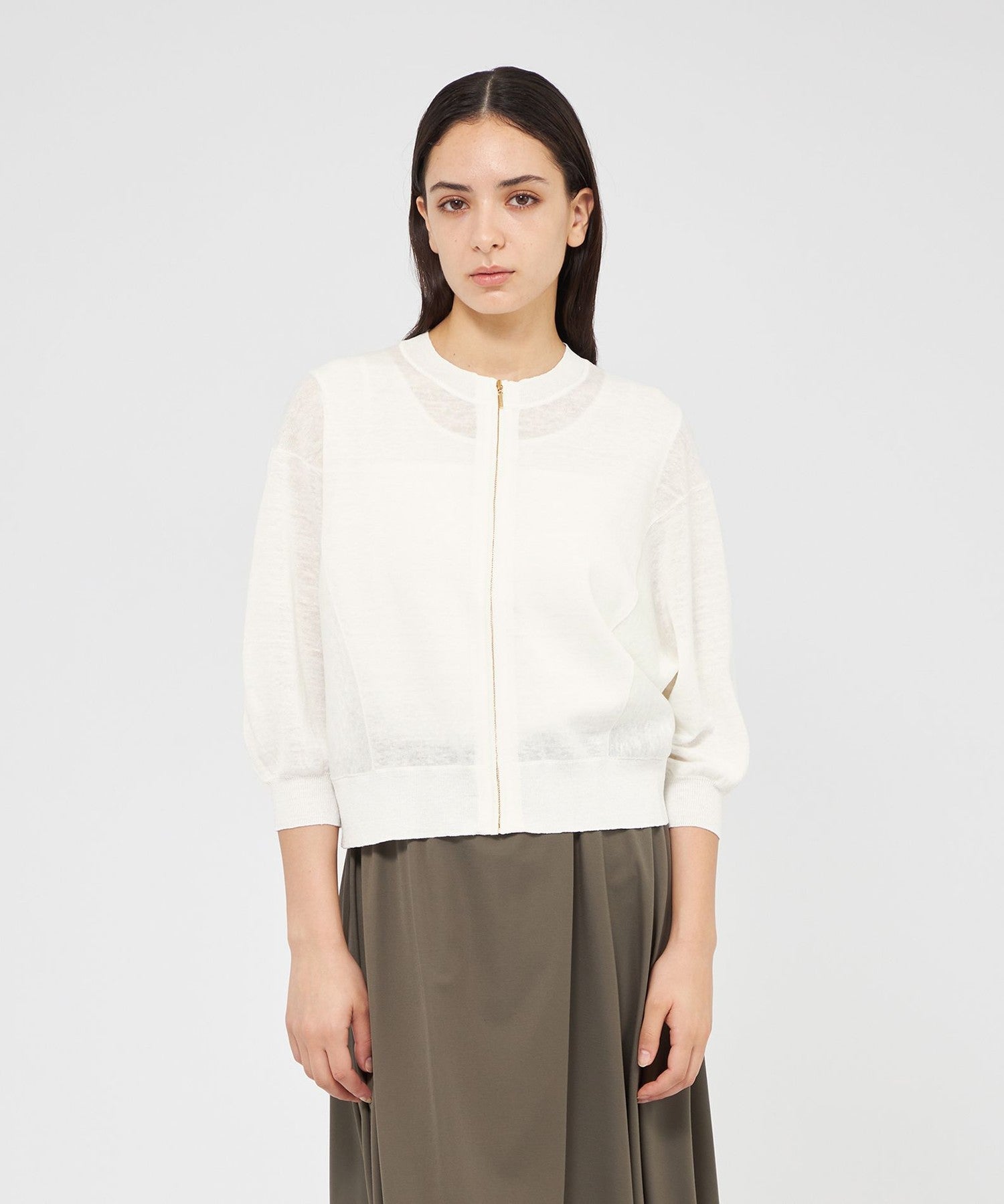 2321-M5N4157070__R,70,