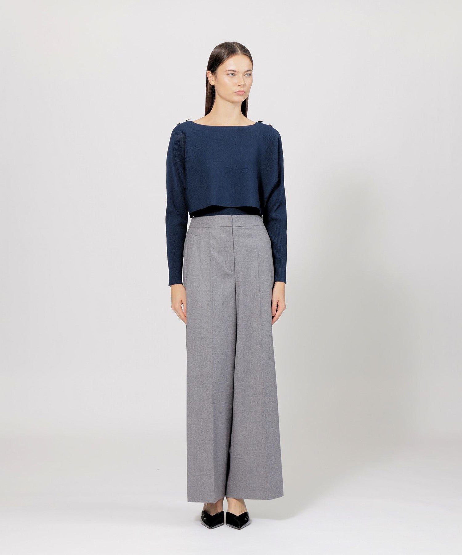 2321-M5N4245428__I,28,