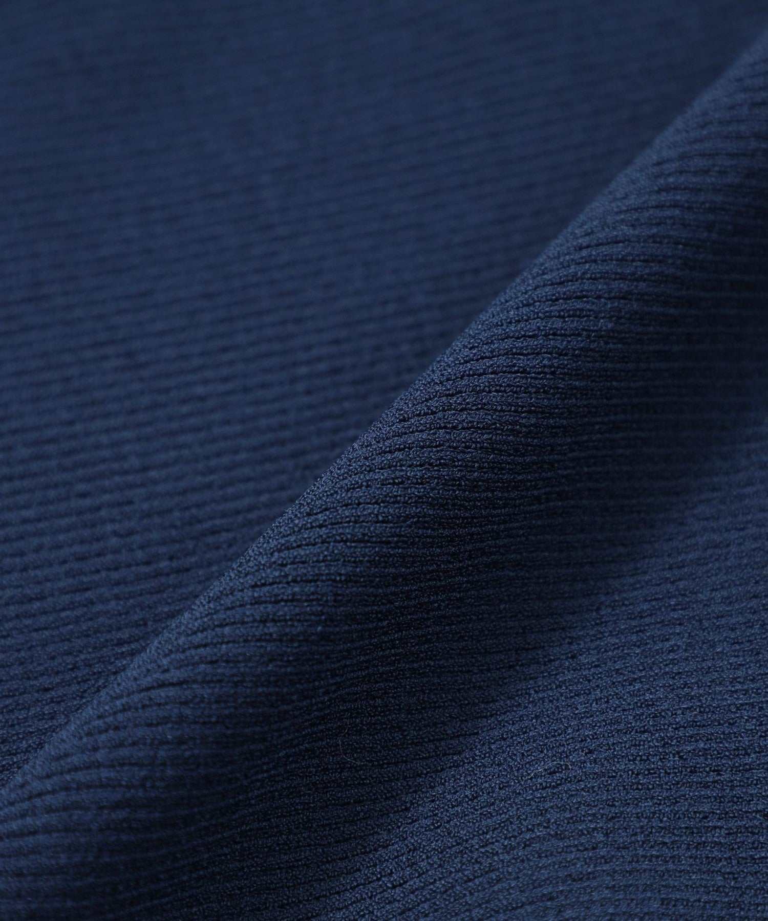 2321-M5N4245428__U,28,