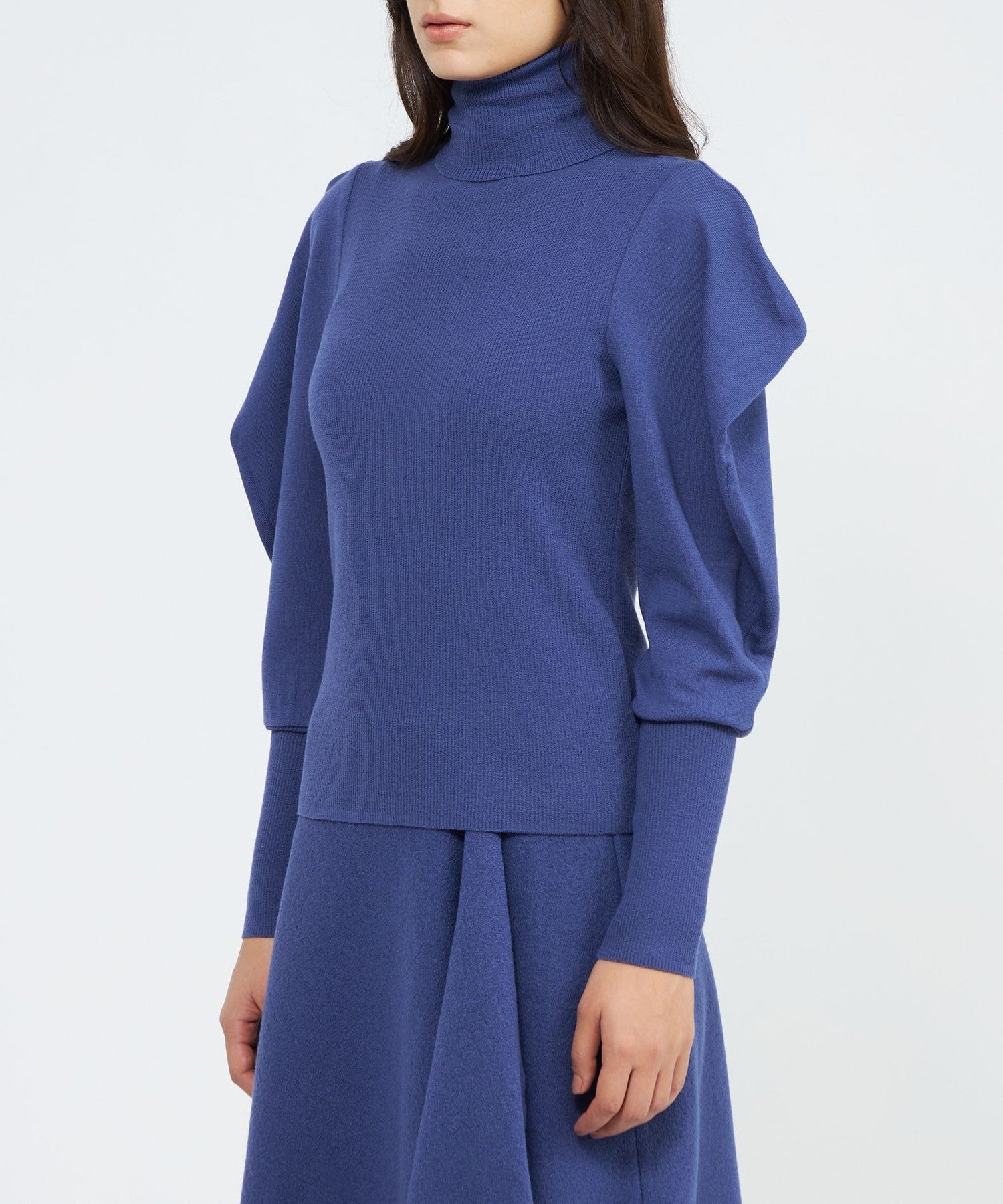 2321-M5N5366624__L,24,