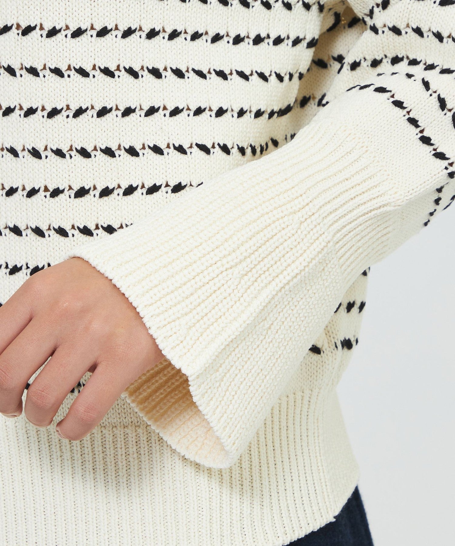 2321-M5N5566702__O,02,