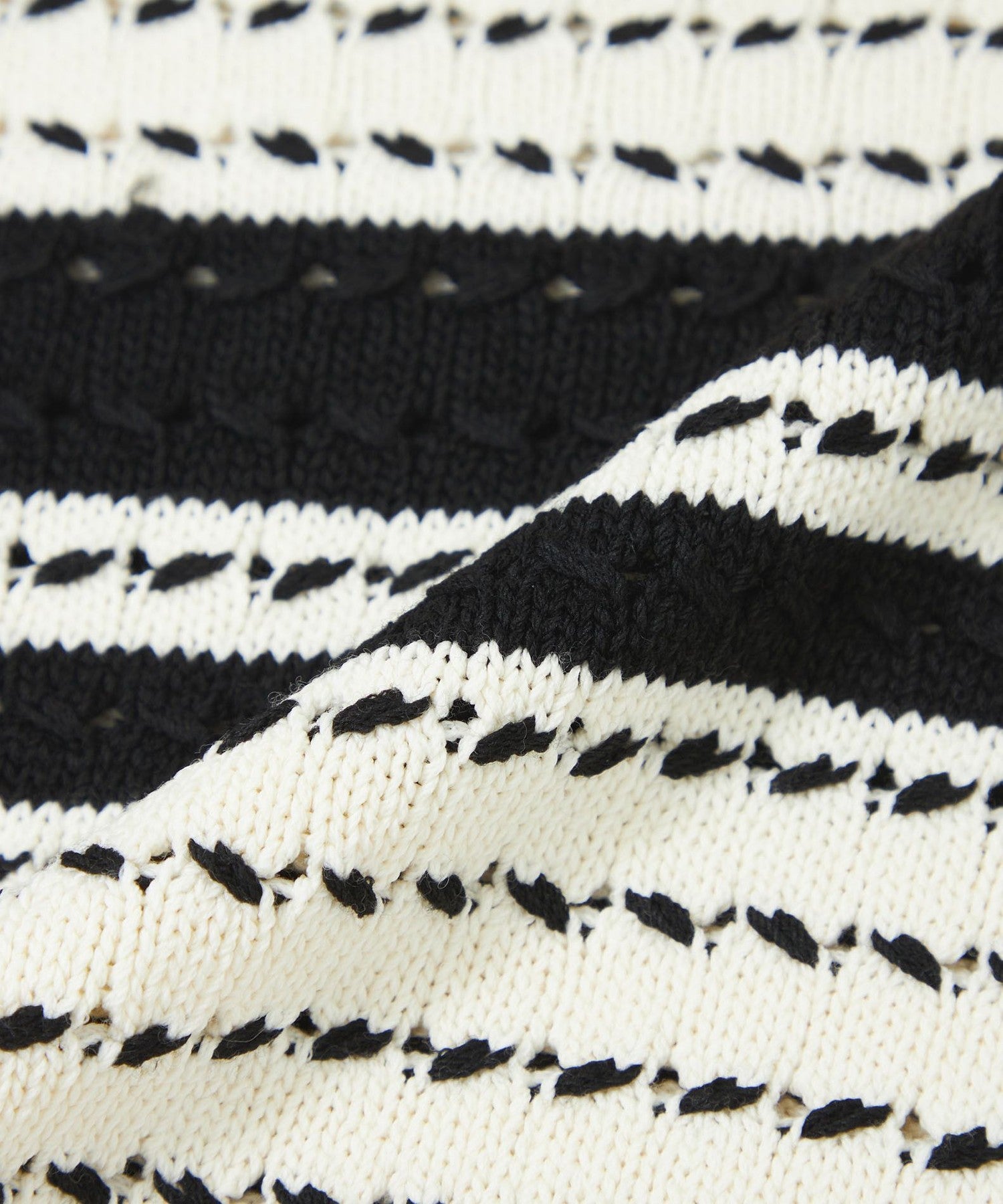 2321-M5N5566702__P,02,