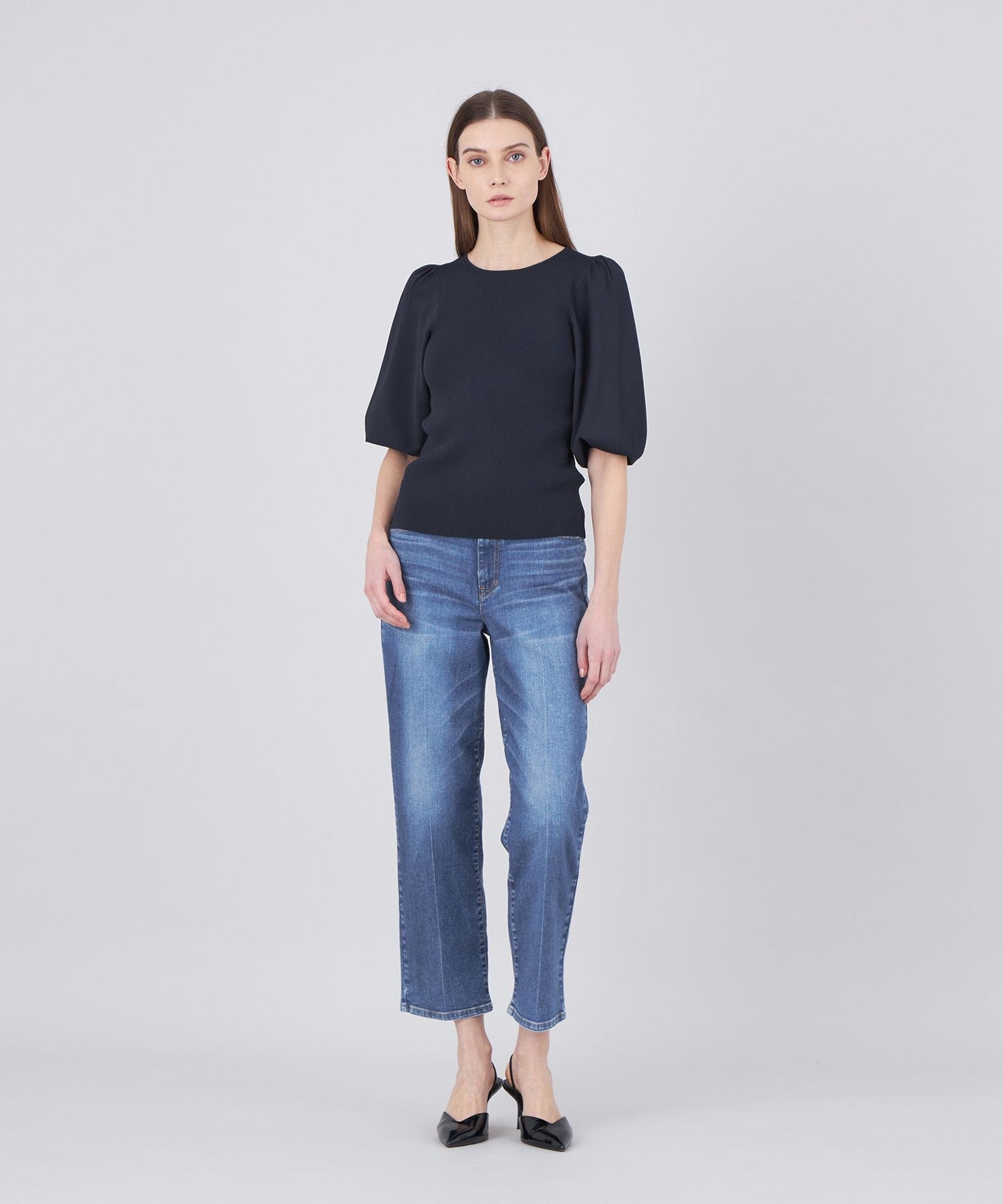 2321-M5R1352024__H,24,