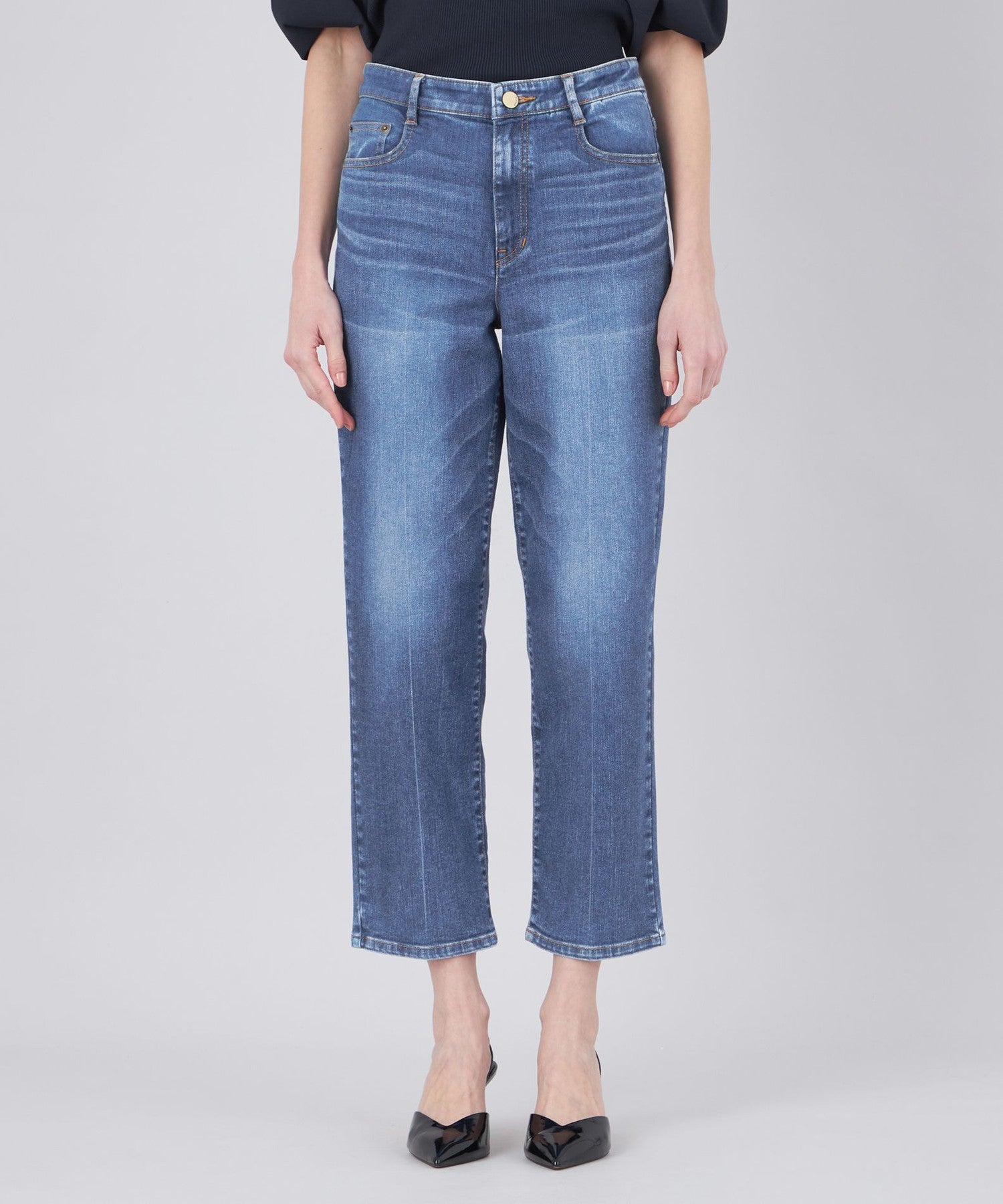 2321-M5R1352024__J,24,