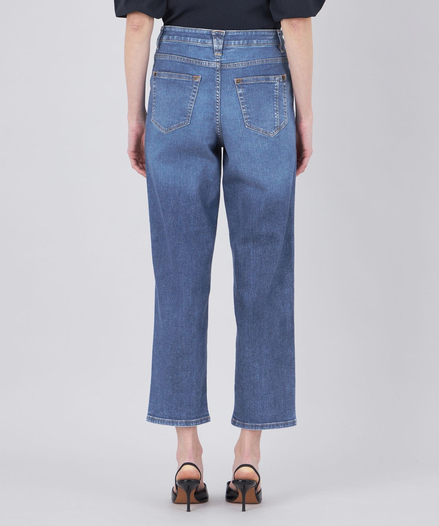 2321-M5R1352024__L,24,