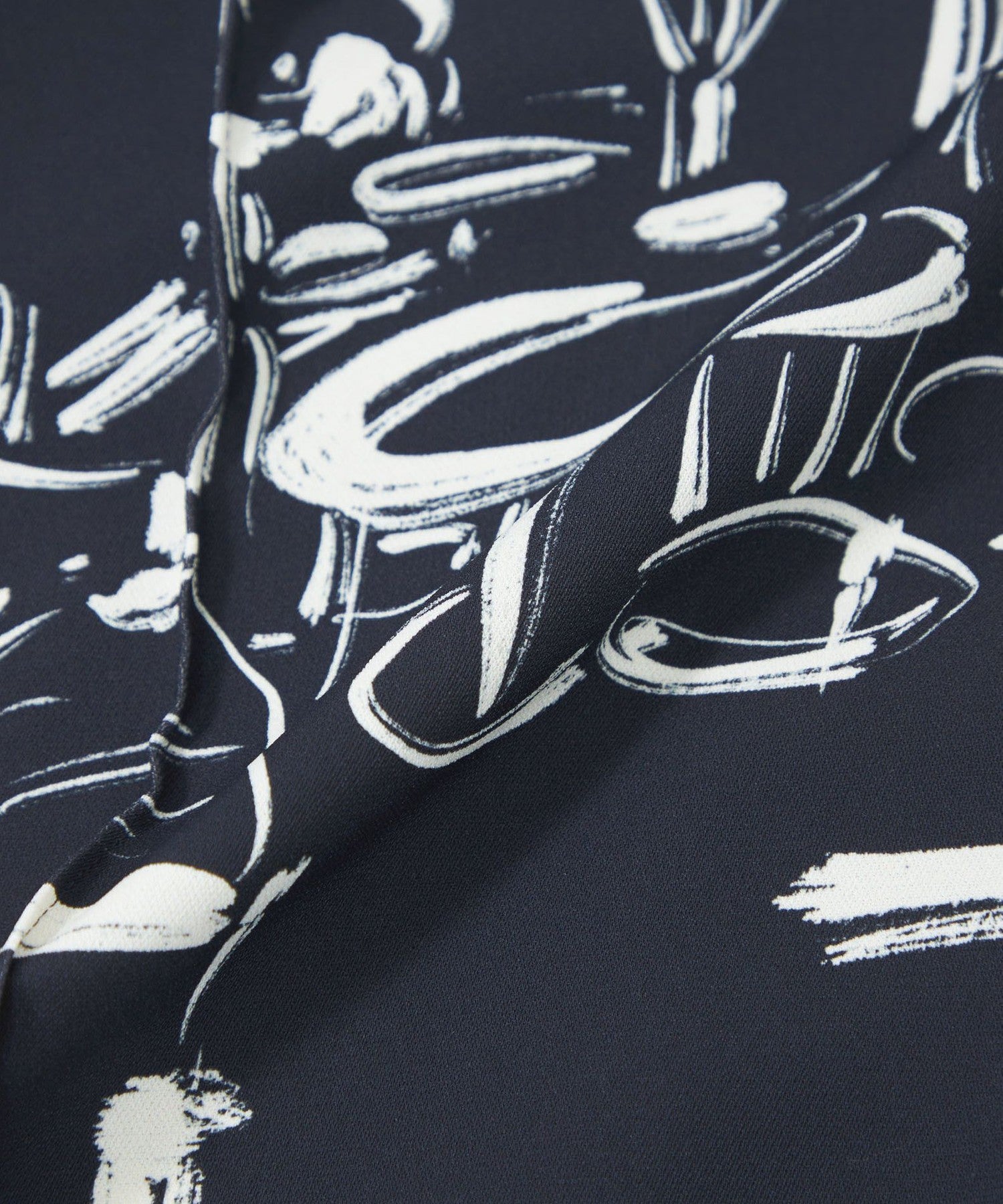 2321-M5R3666528__O,28,