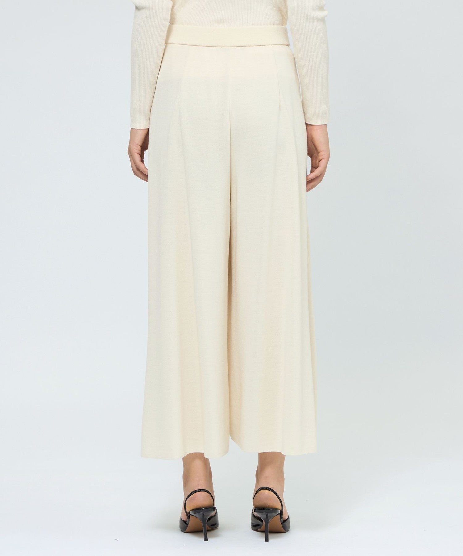 2321-M5R3765202__M,02,