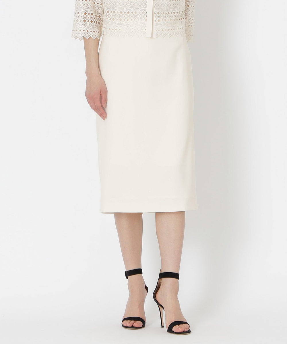 【新品タグ付】EPOCAライトクロスタイトスカート　オフホワイト　サイズ38
