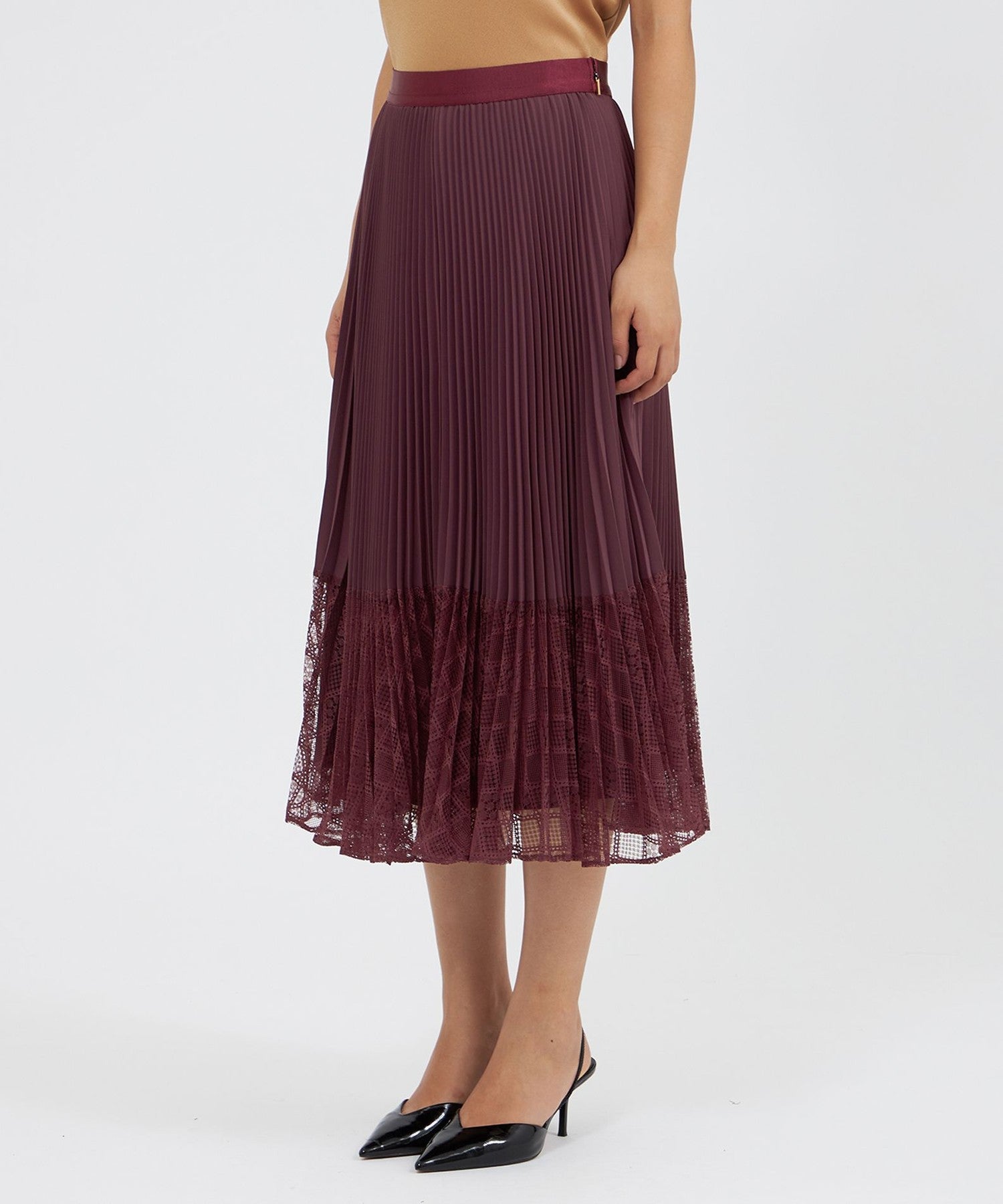 2321-M5S3464338__L,38,