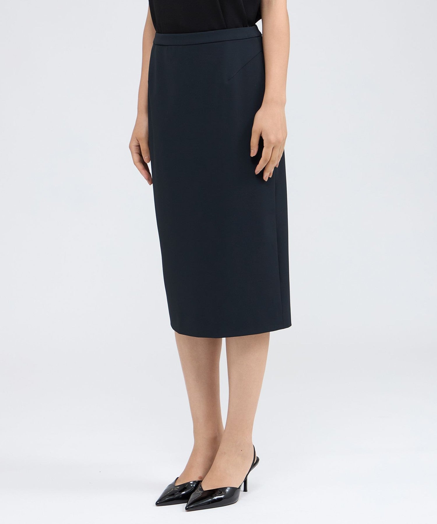 2321-M5S3558928__L,28,