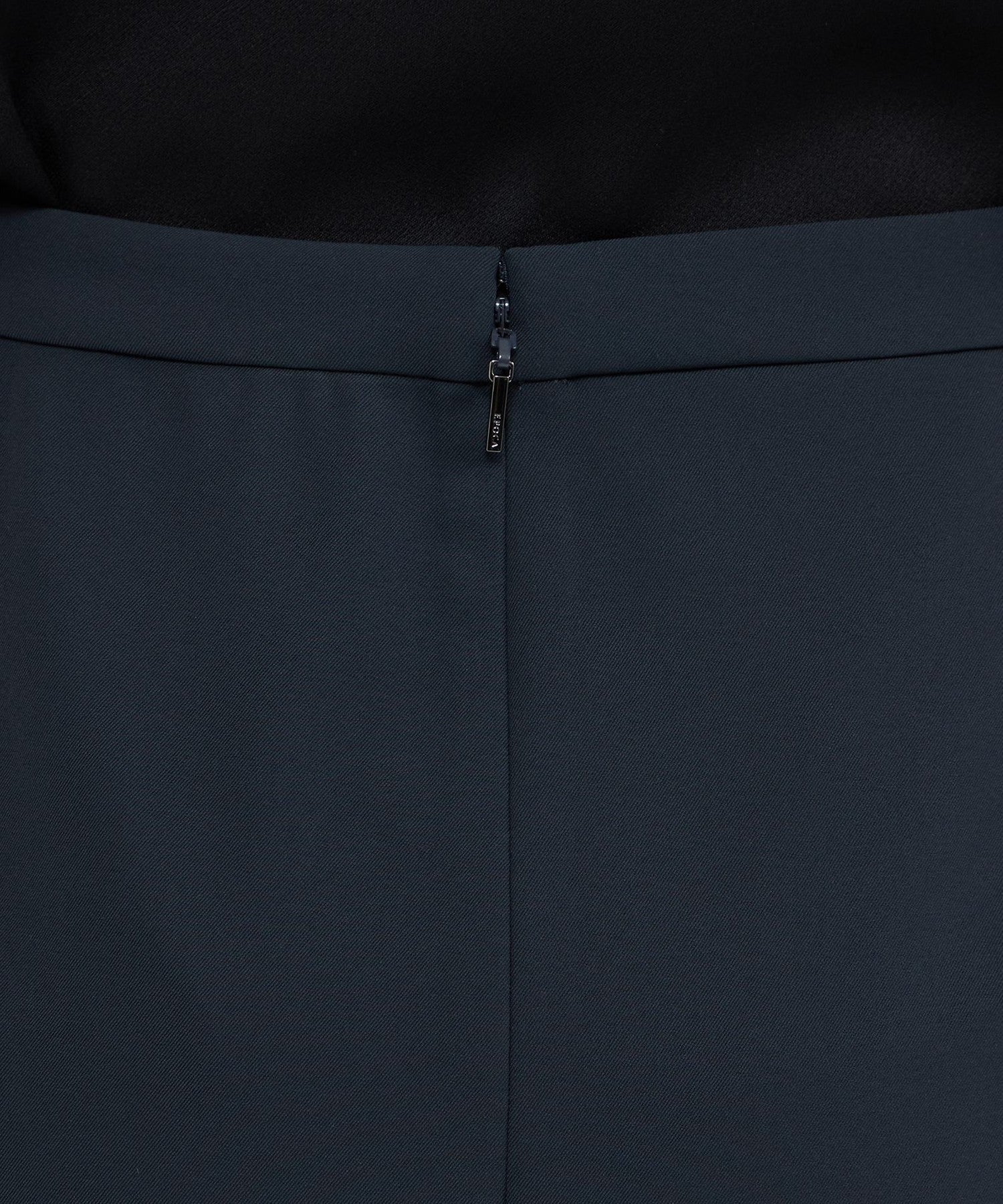 2321-M5S3558928__O,28,