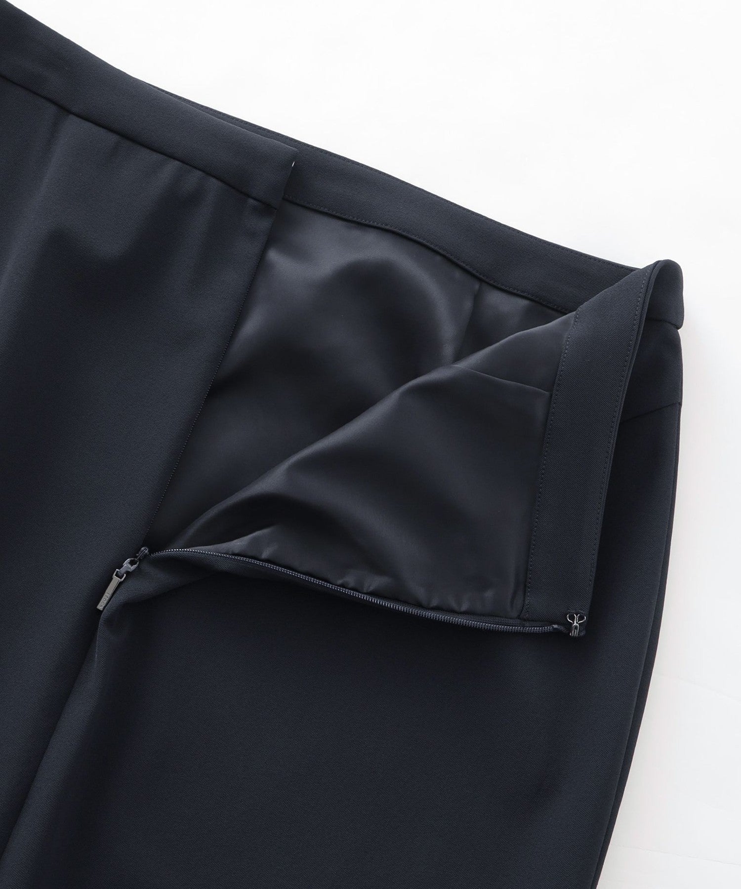 2321-M5S3558928__P,28,