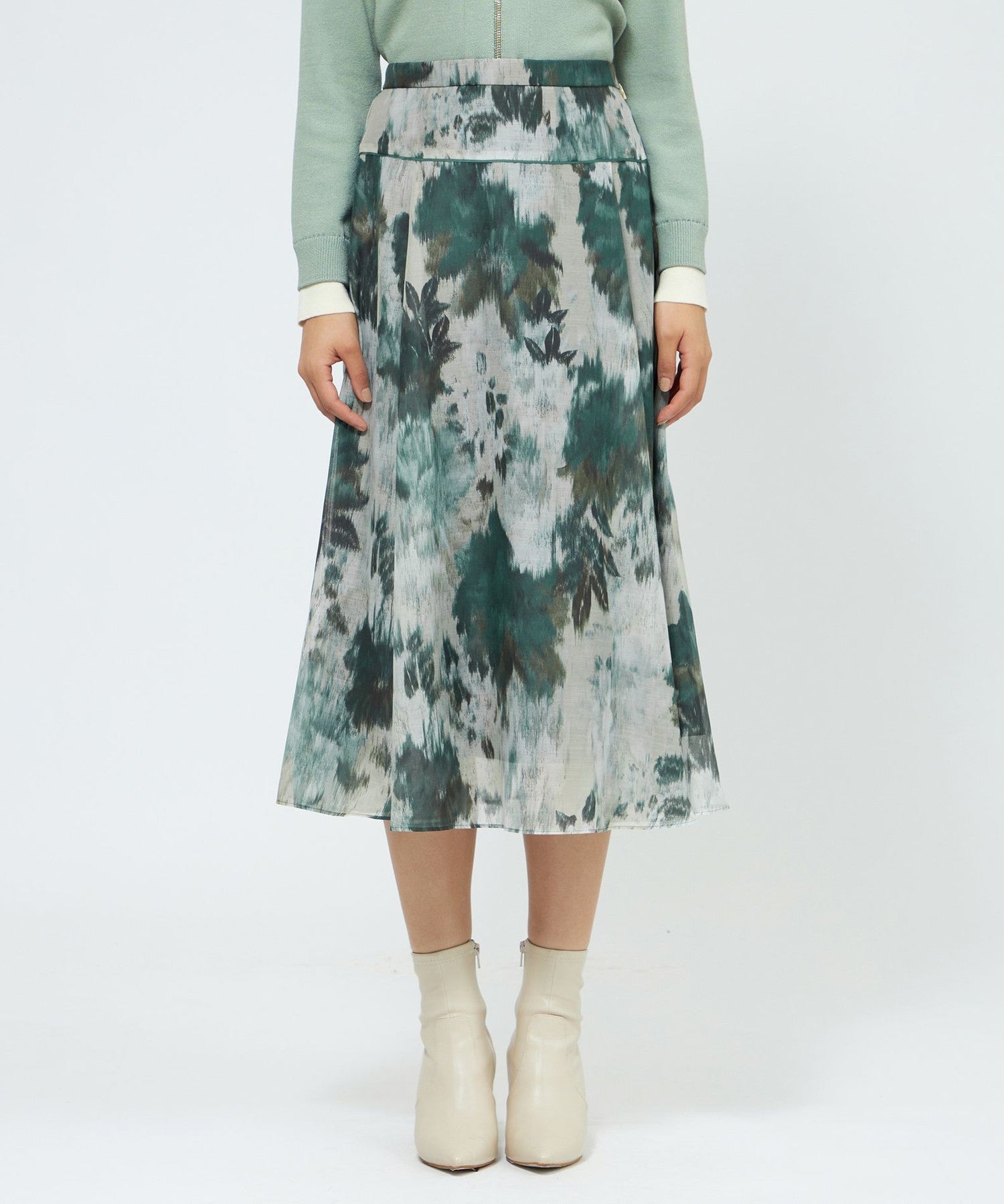 2321-M5S3665170__M,70,