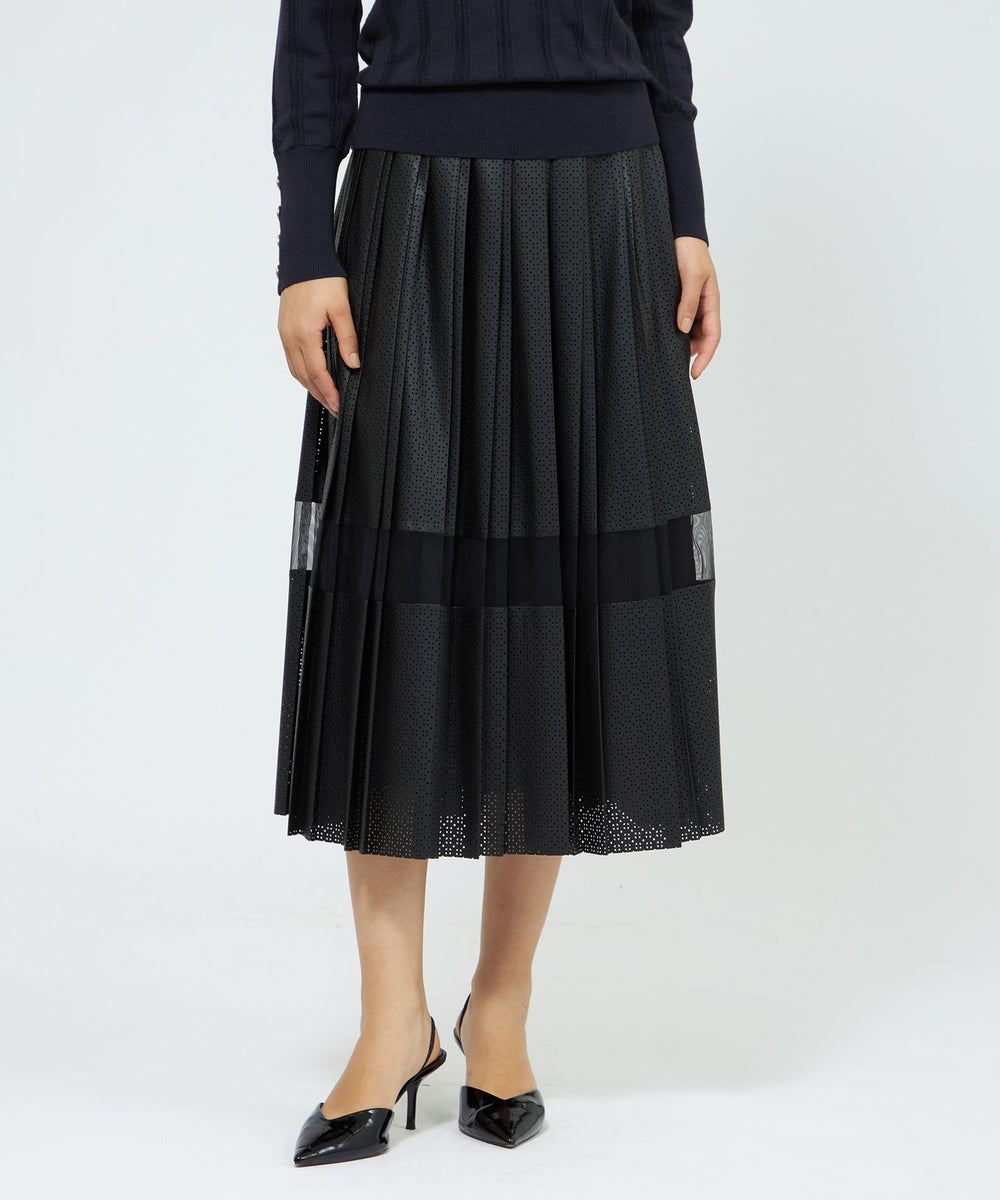 美品☆EPOCA エポカ プリーツスカート 40サイズ 三陽商会 パンチングシンセティックレザー プリーツスカート(スカート