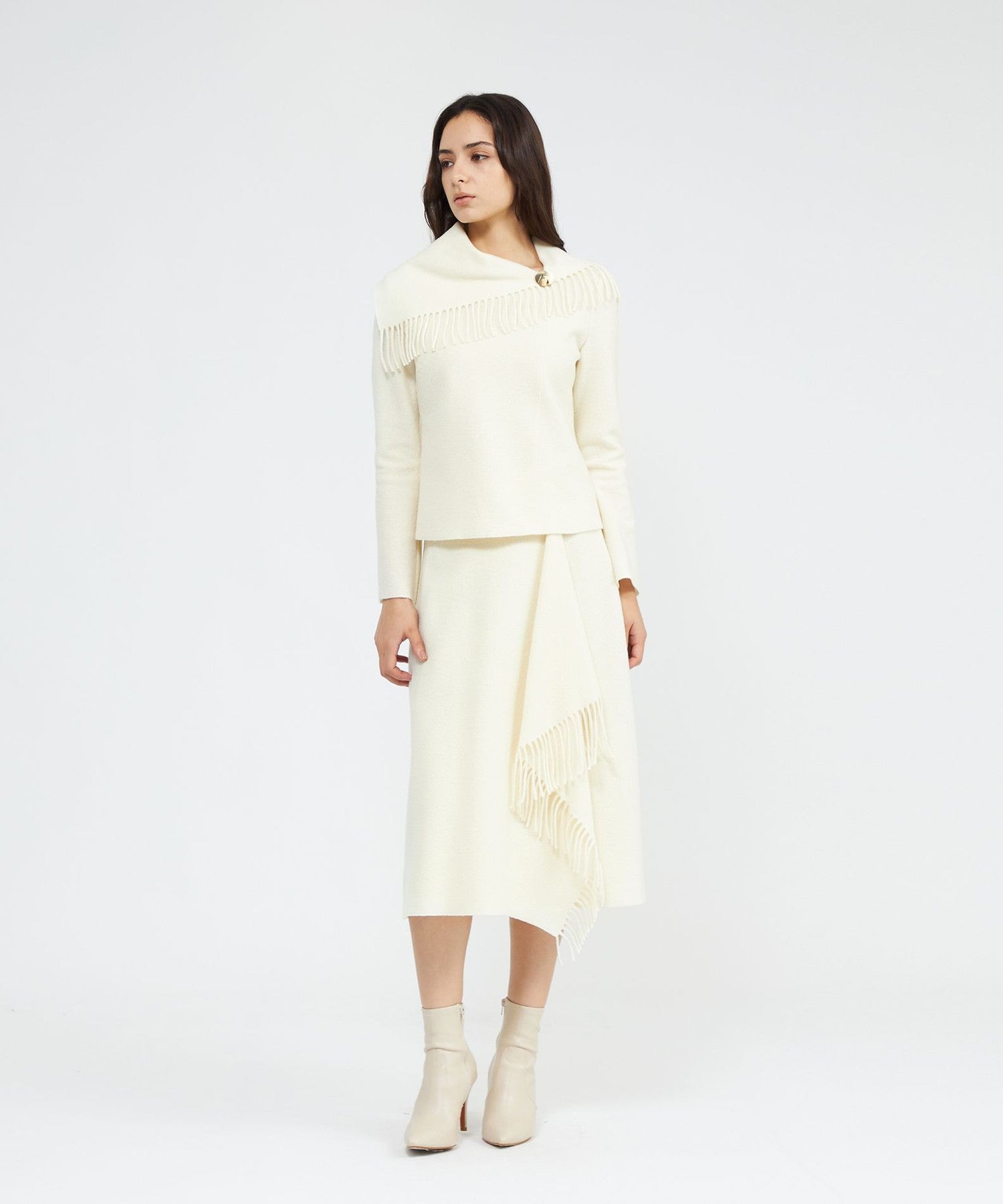 2321-M5S4366628__H,28,