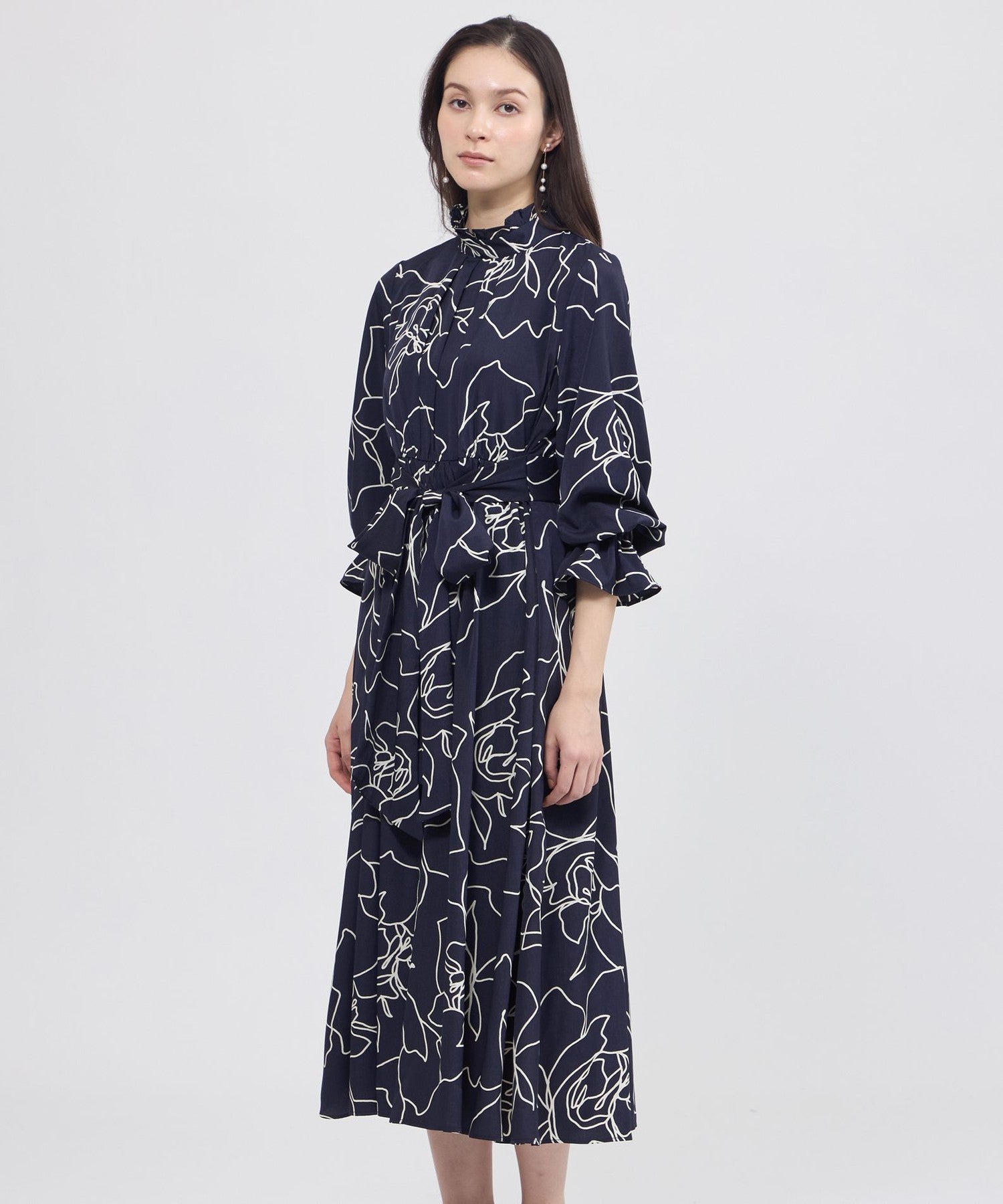 2321-N7J0562728__,28,モデル身長168cm 着用サイズ：40