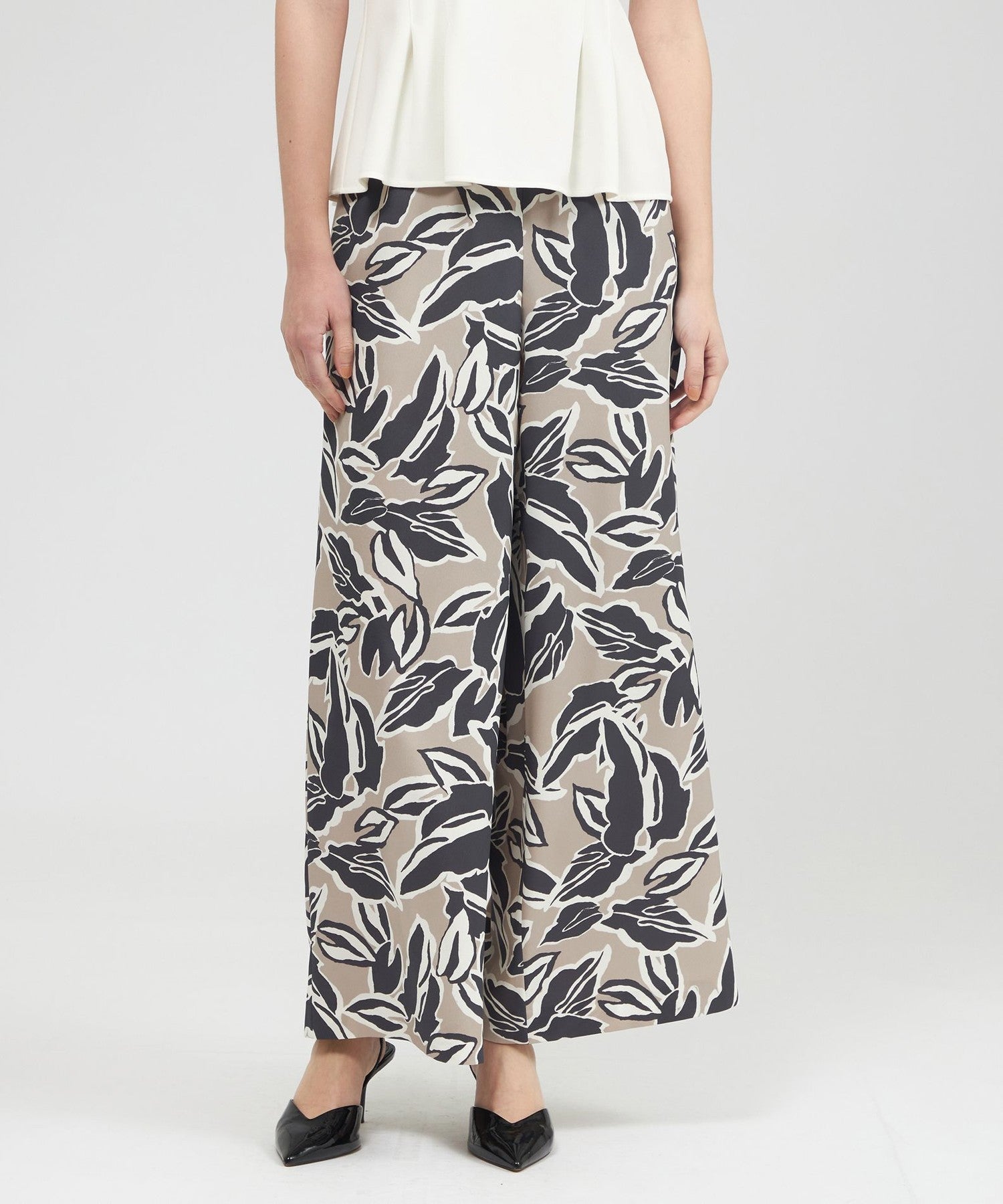 2321-N7R2352040__,40,モデル身長174cm 着用サイズ：40