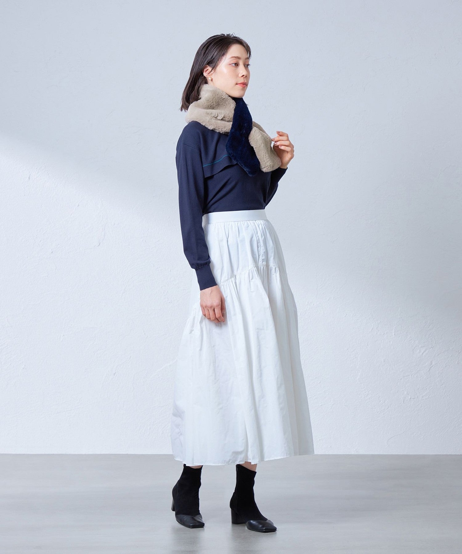 2341-N570329228__D,28,