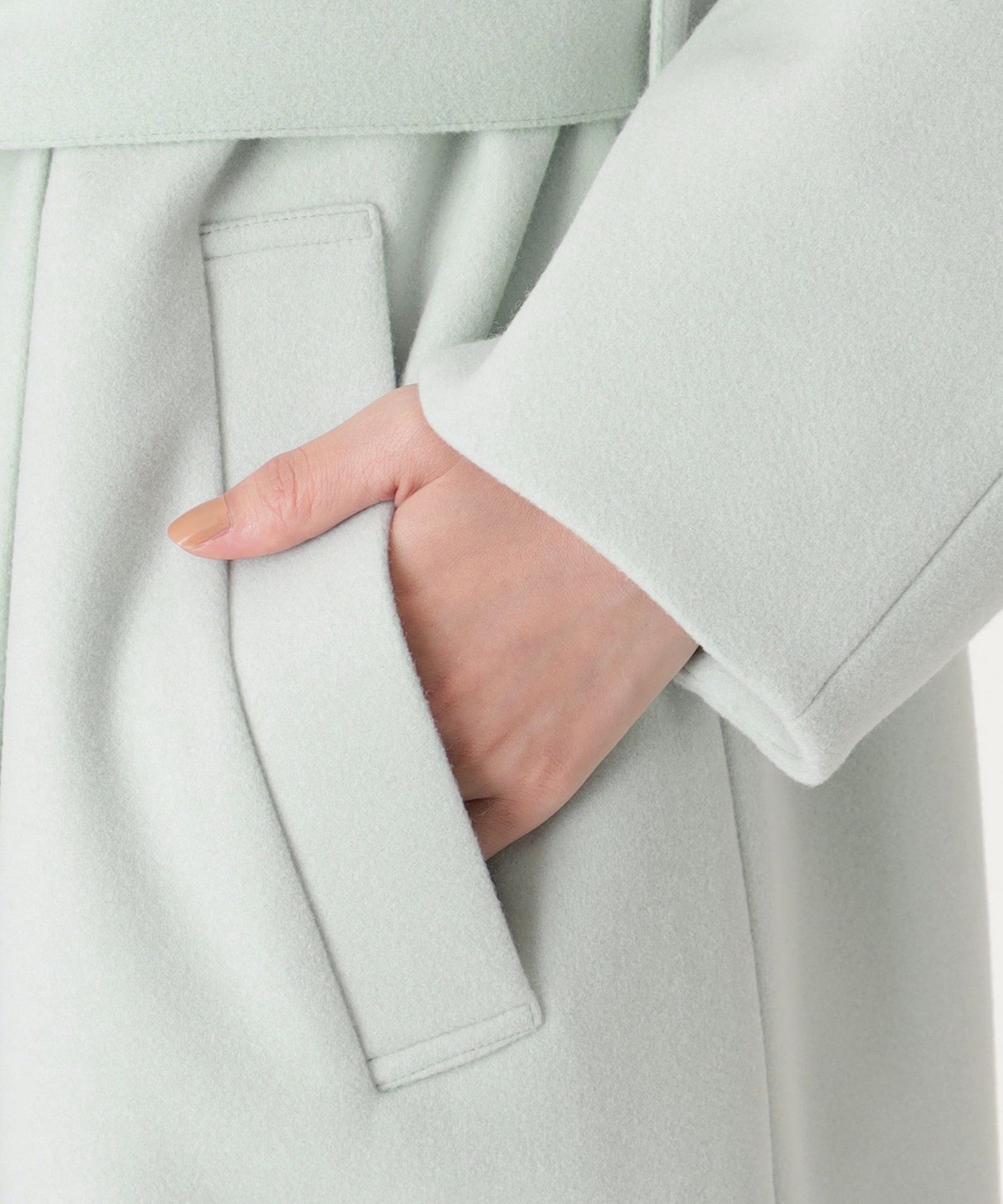 2341-N5A0544670__N,70,