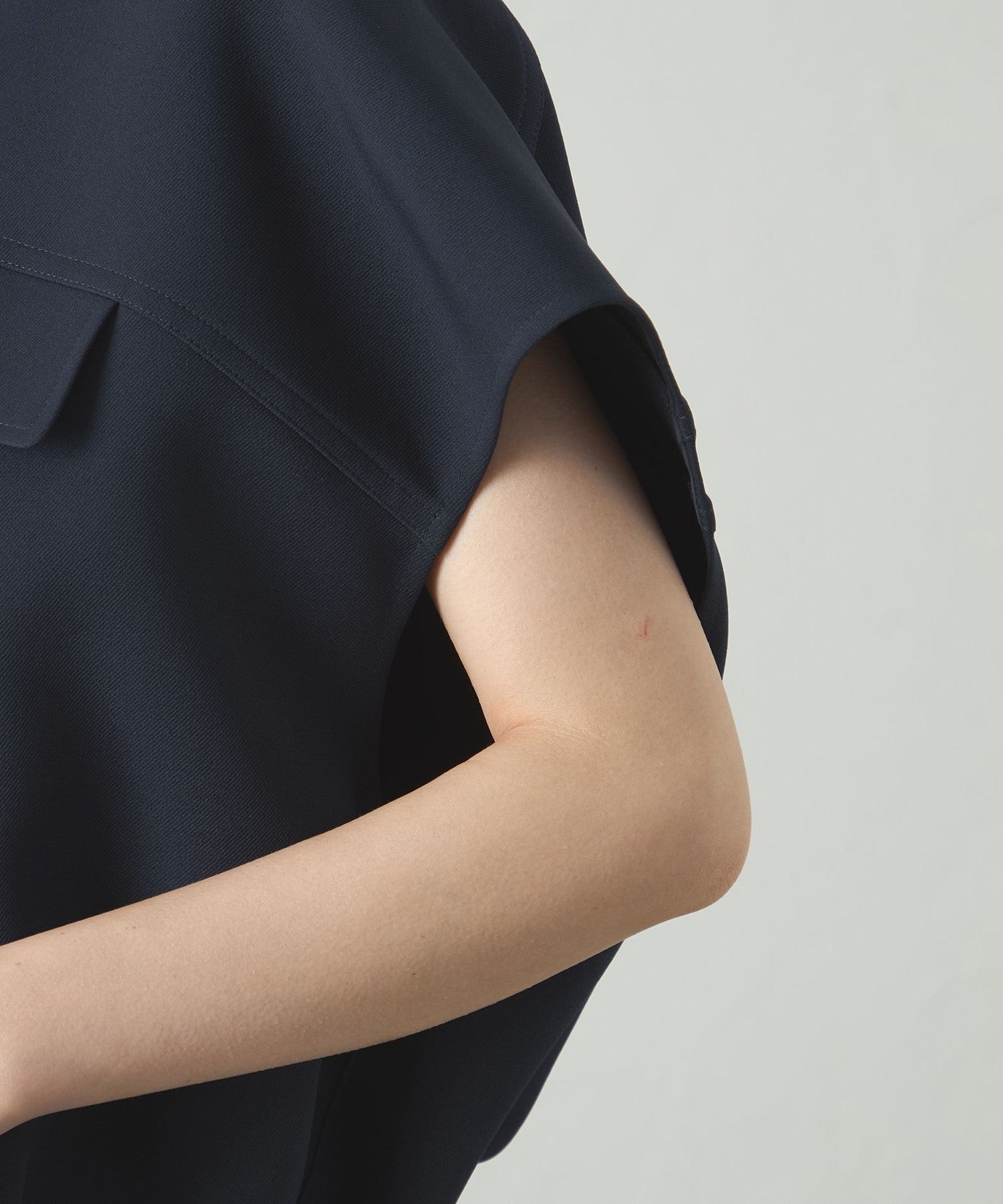 2341-N5E8161228__M,28,