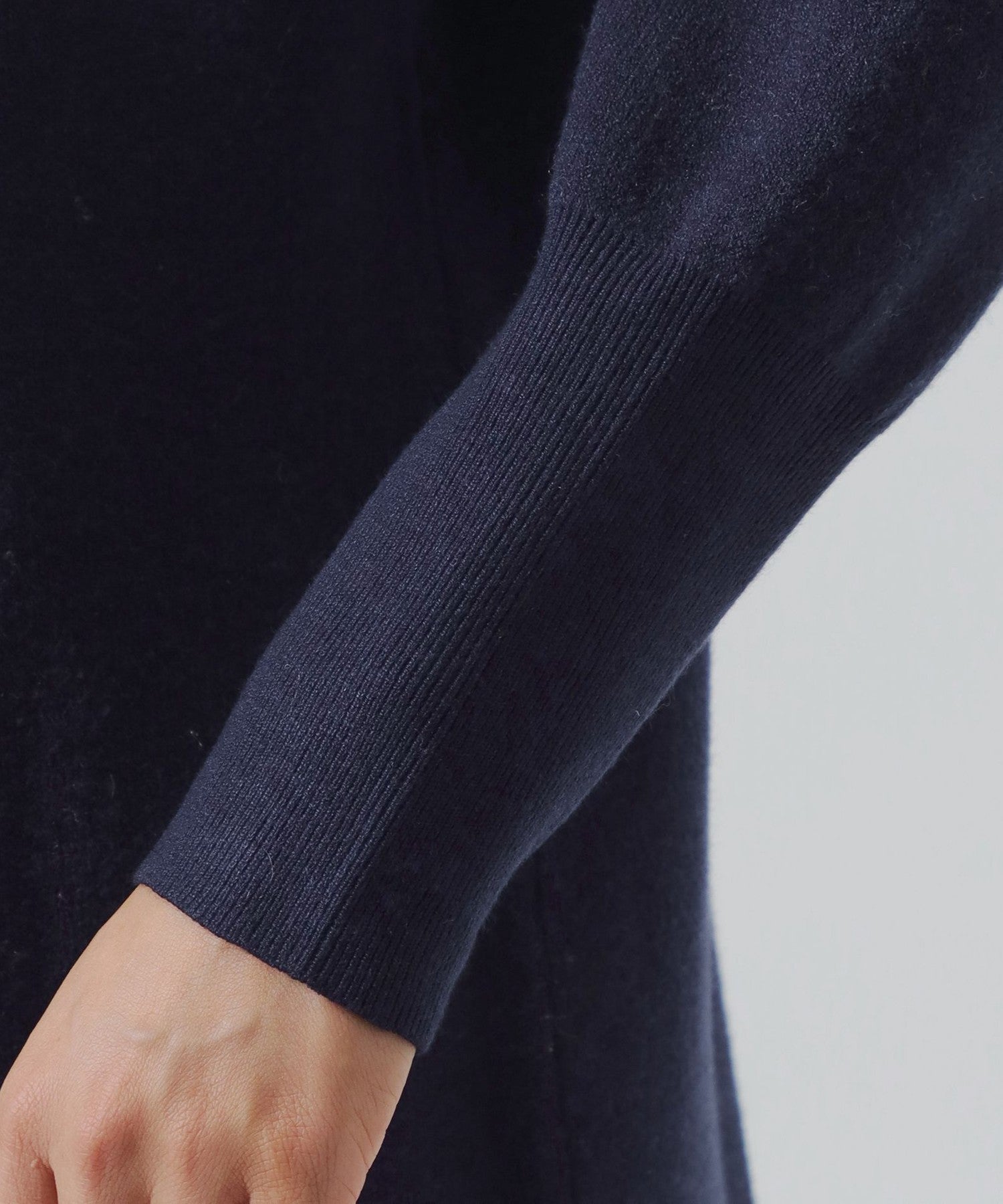 2341-N5J6483328__I,28,