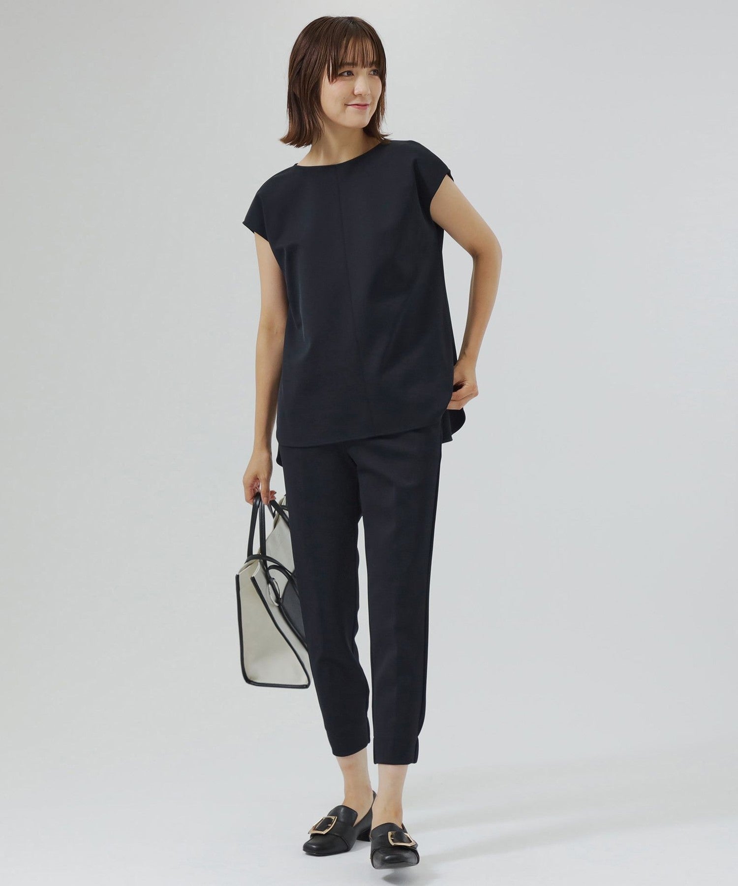 2341-N5R8386428__B,28,