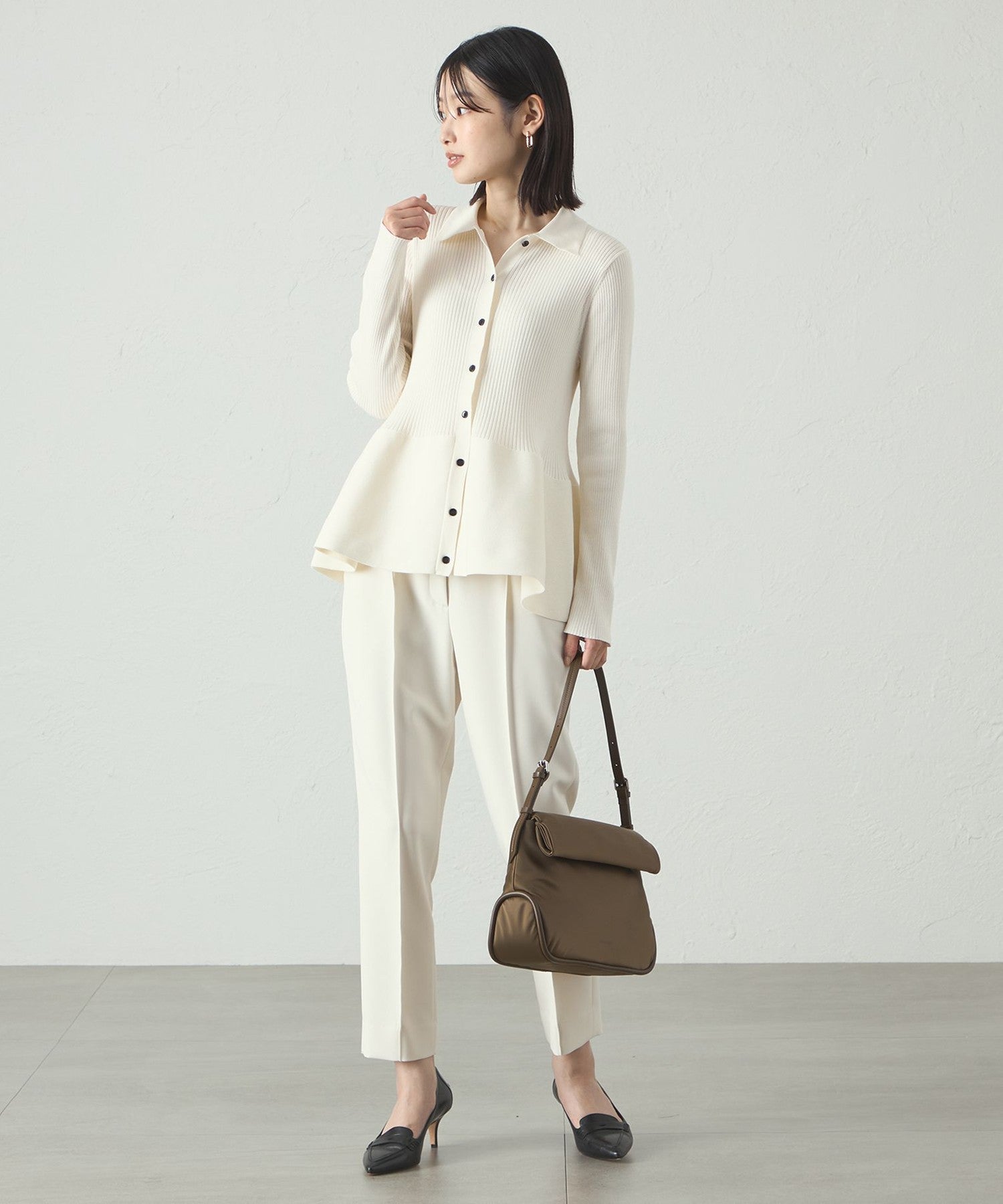 2341-N5R9761028__H,28,