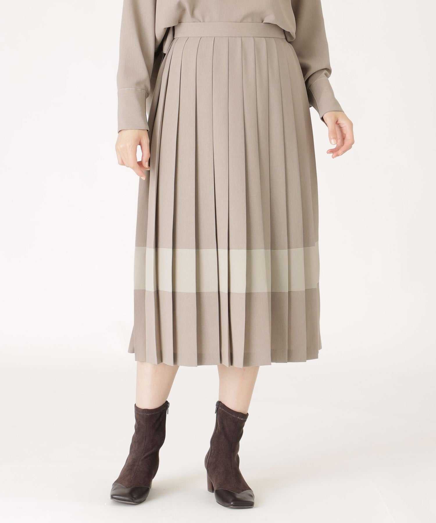 2341-N5S8740945__,45,モデル身長168cm 着用サイズ：M