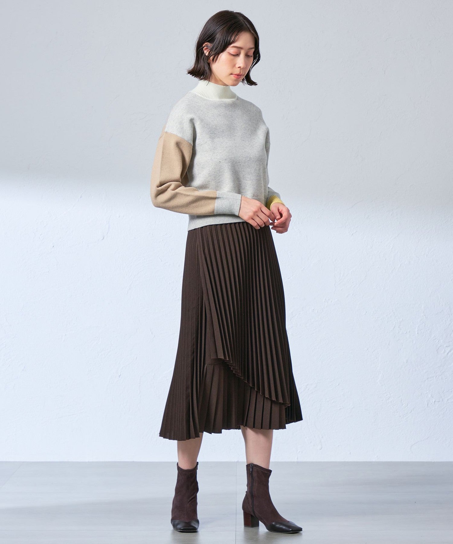 2341-N5S9620856__F,56,