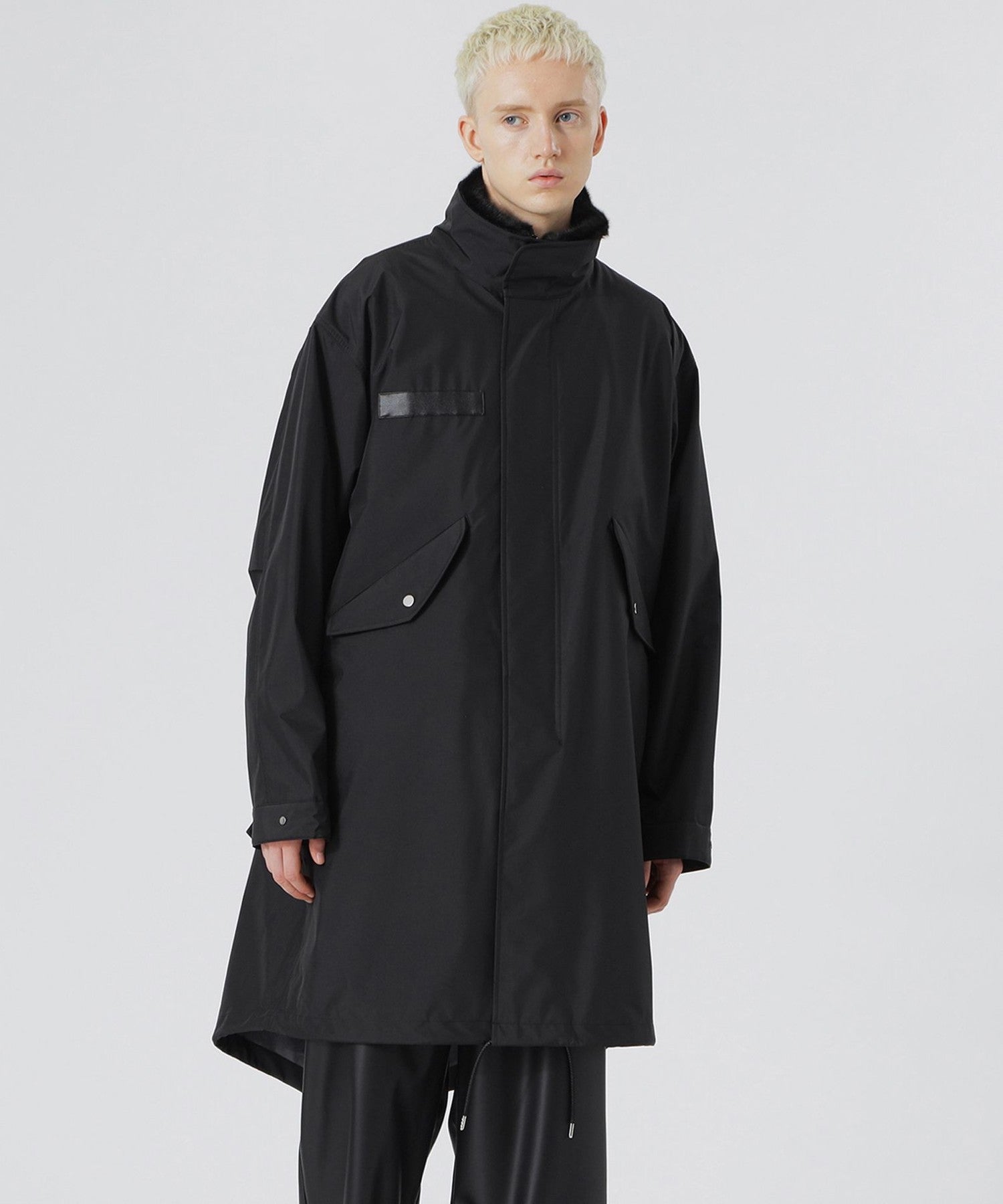 2352-61A5423209__,09,モデル身長184cm 着用サイズ：L