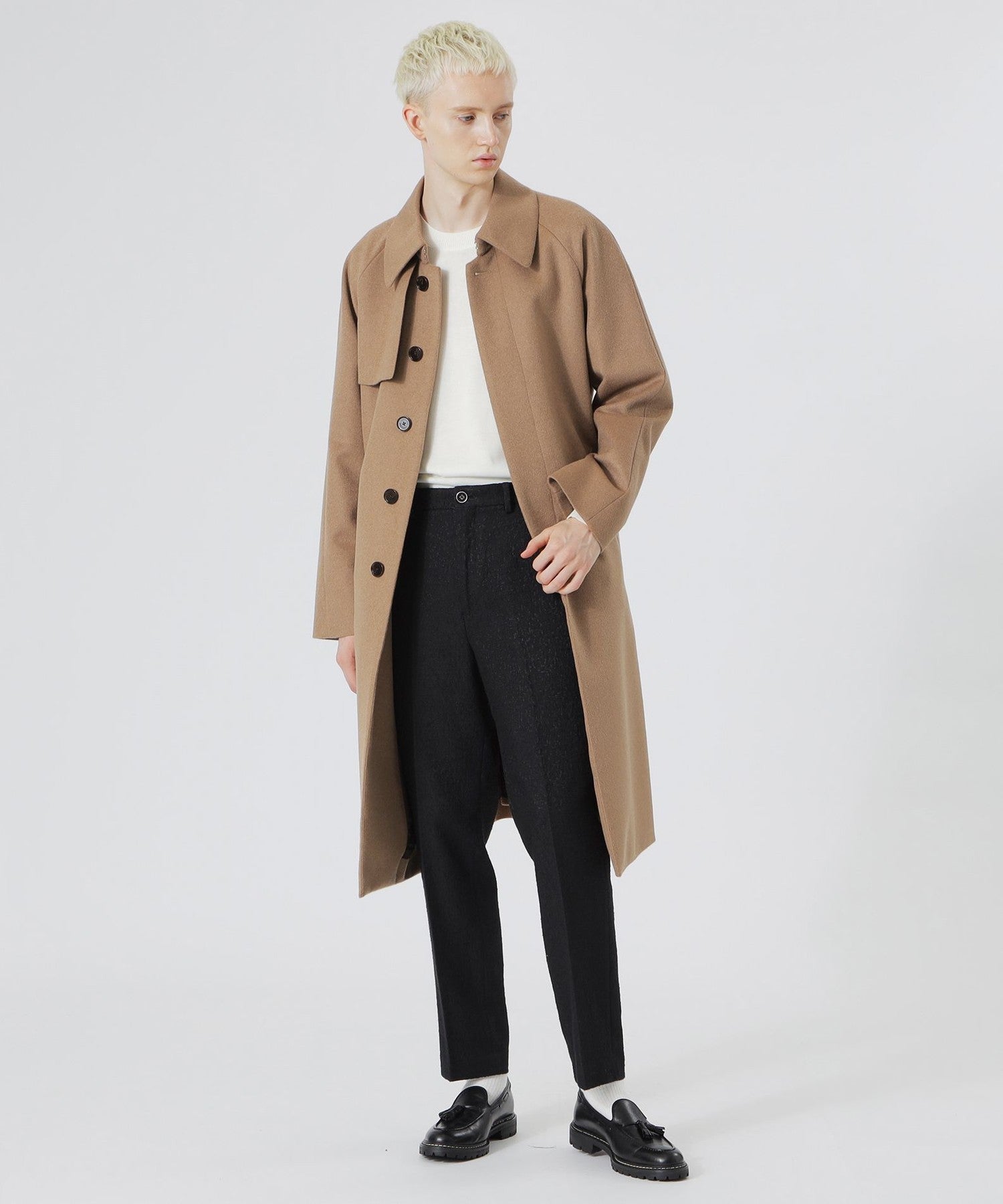 2352-61B3023044__B,44,