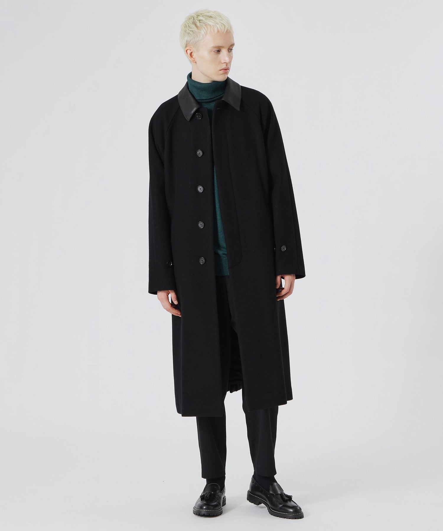 2352-61B5324218__A,18,