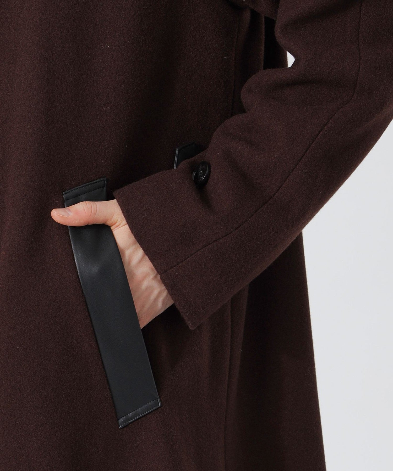 2352-61B5324218__G,18,