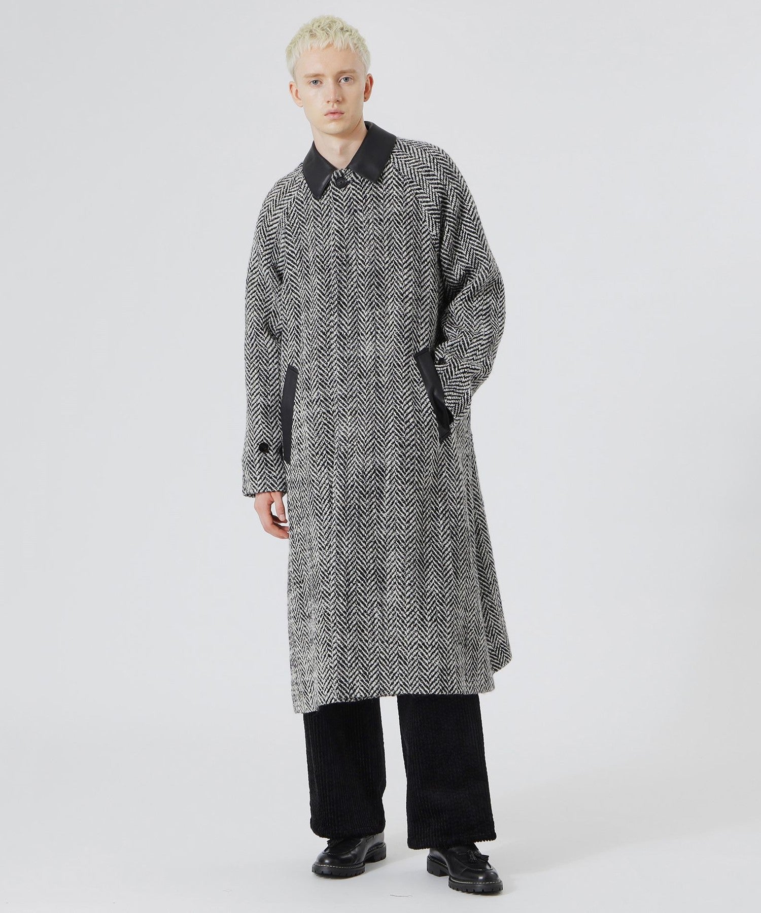 2352-61B5324305__A,05,