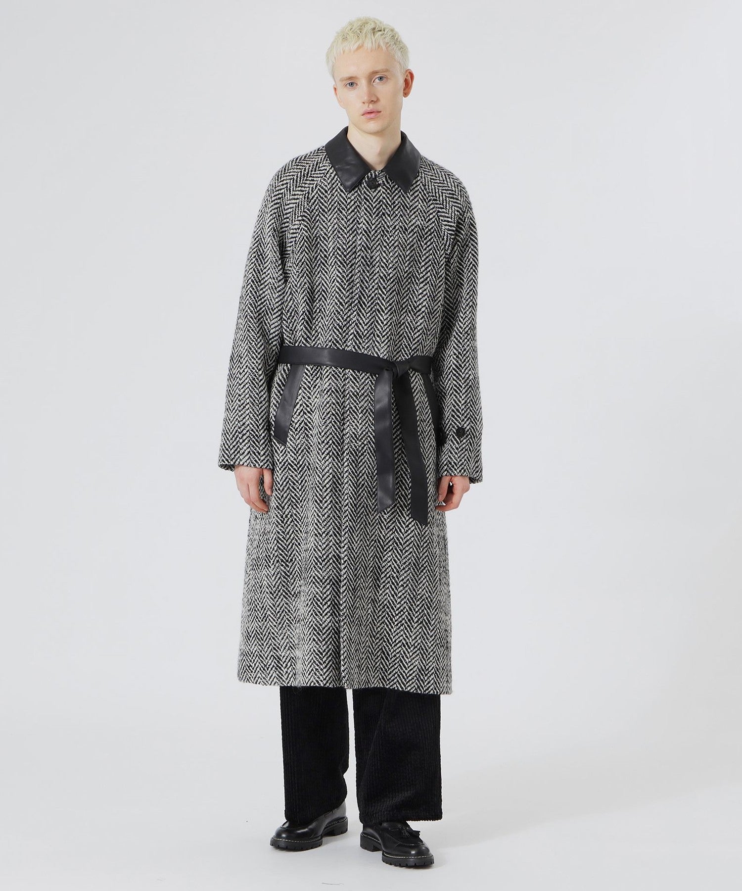 2352-61B5324305__B,05,