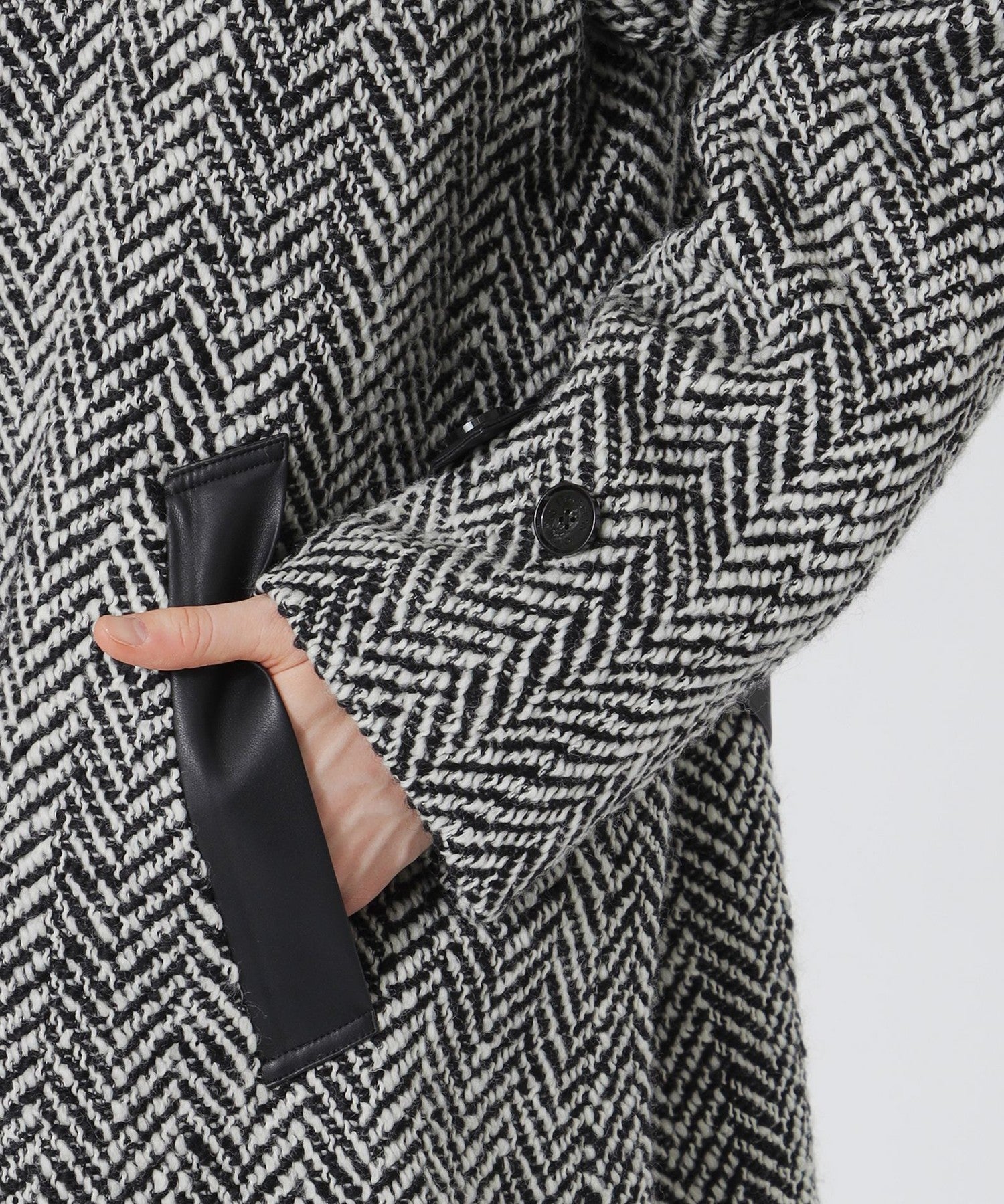 2352-61B5324305__F,05,