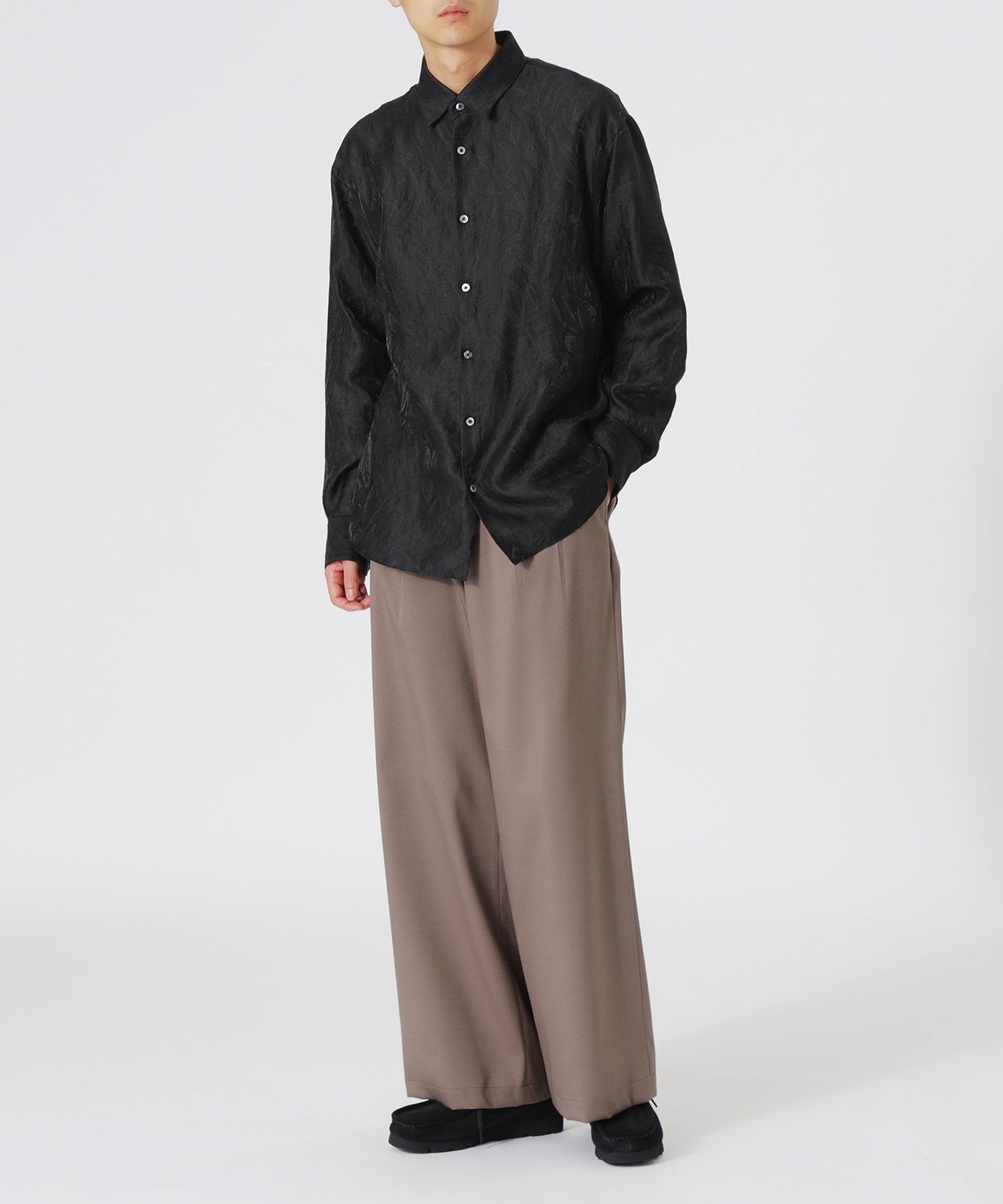 2352-61M3562202__M,02,