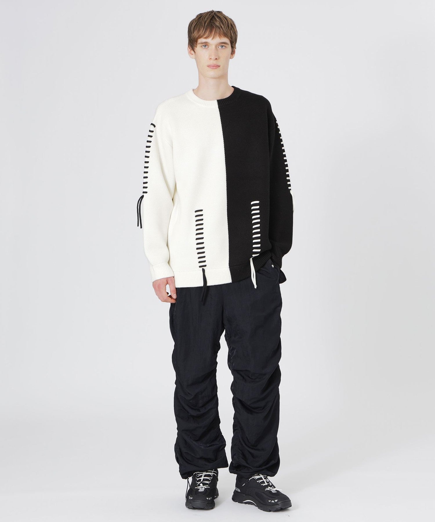 2352-61N5644602__I,02,