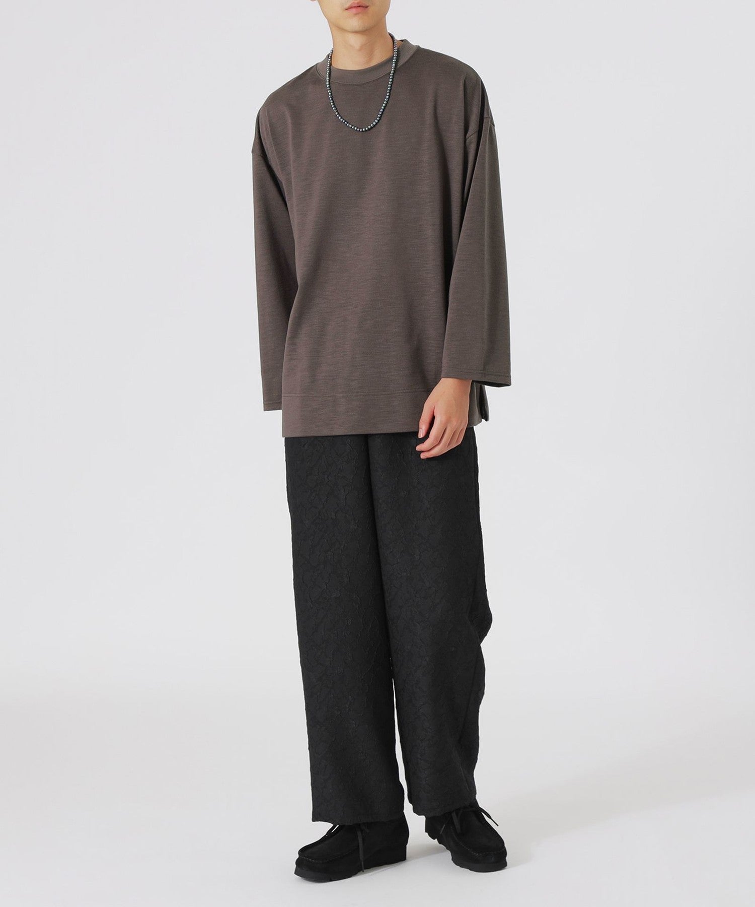 2352-61P0562102__M,02,