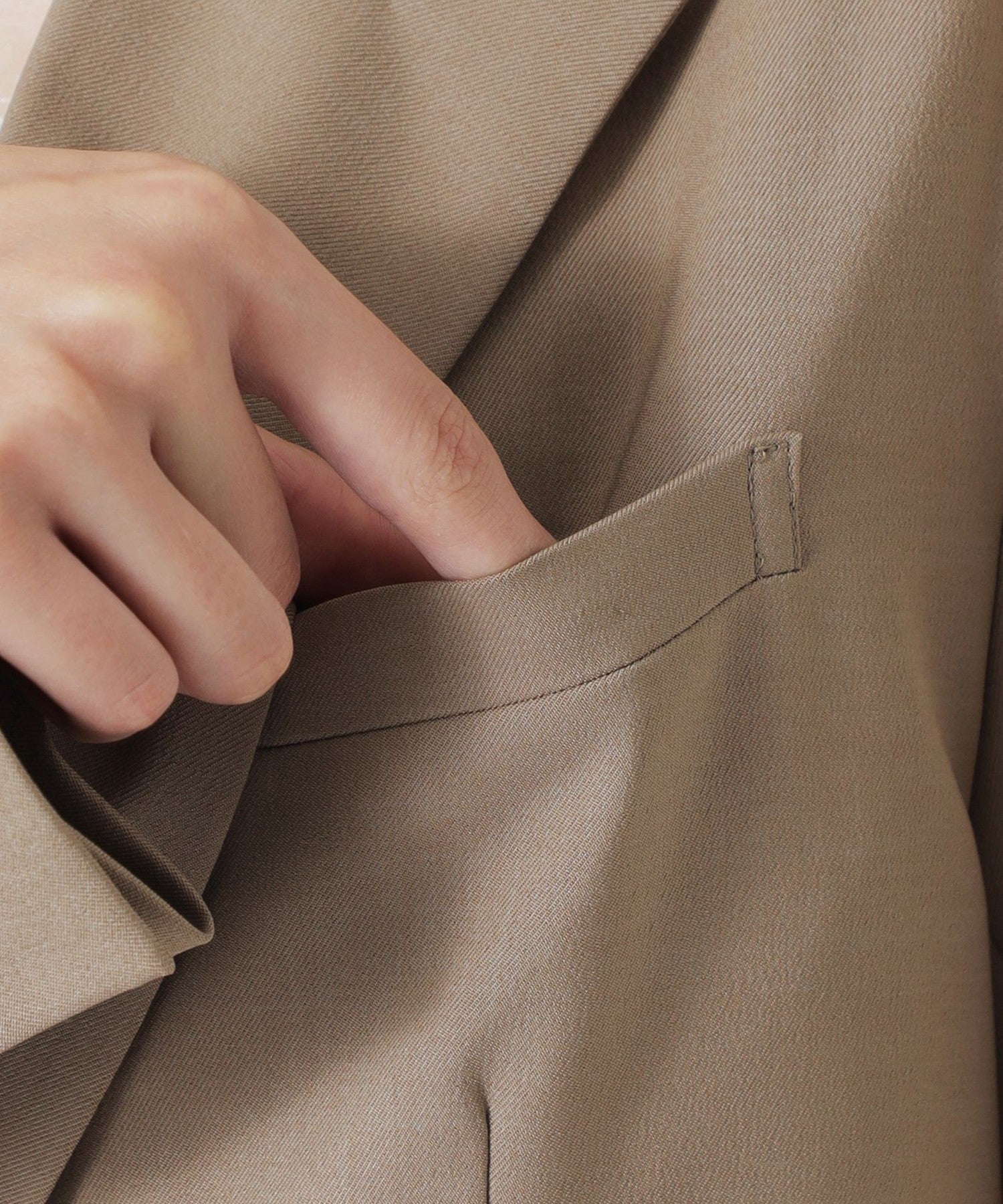 2352-62D0263146__R,46,