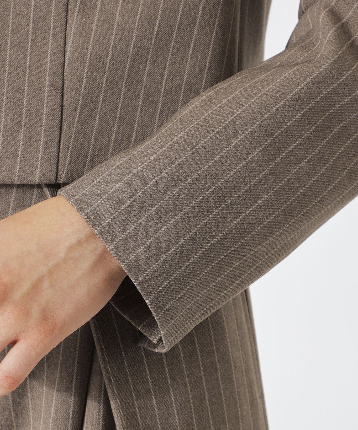 2352-62D7341145__N,45,