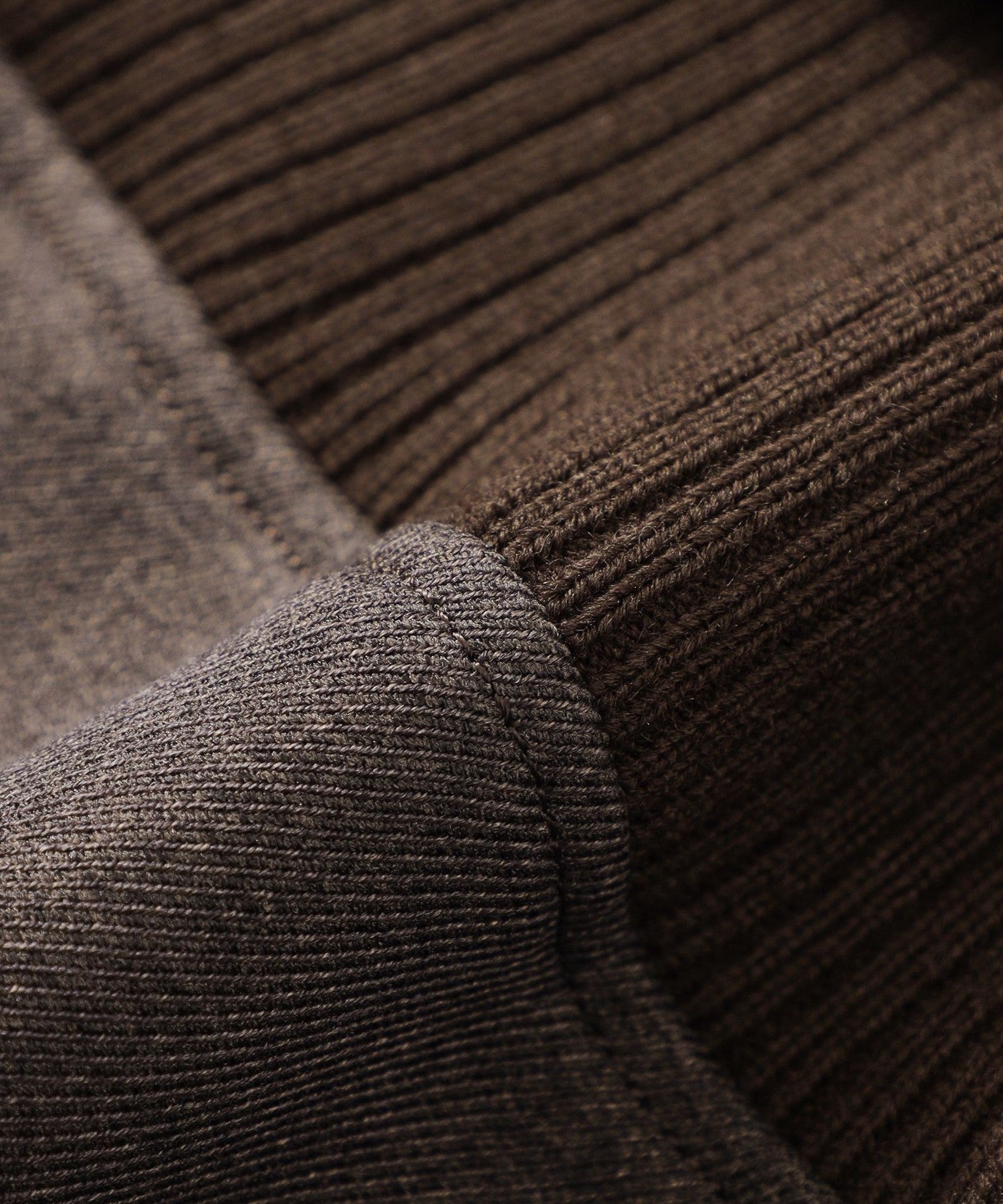 2352-62F8946003__R,03,